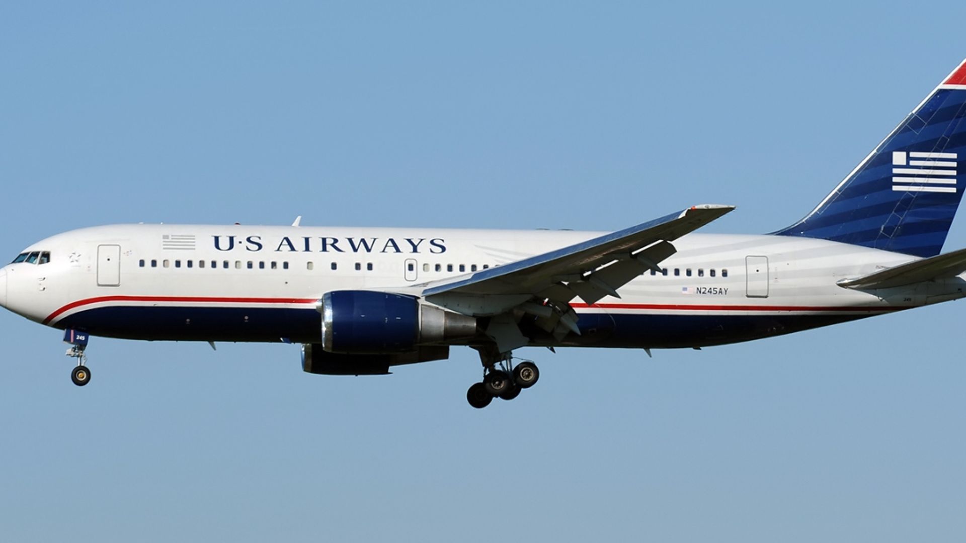 File:Boeing 767-201(ER), US Airways JP7088690.jpg