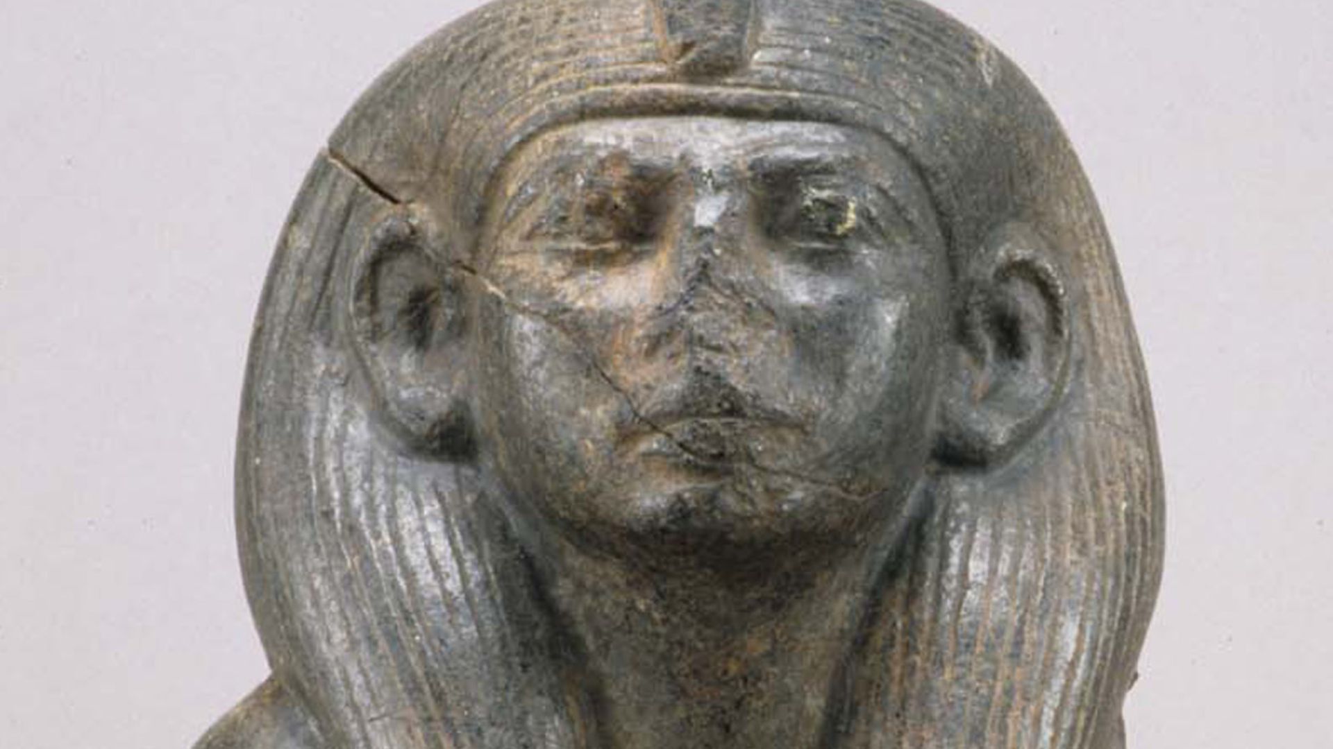 Statue, royal woman, upper half