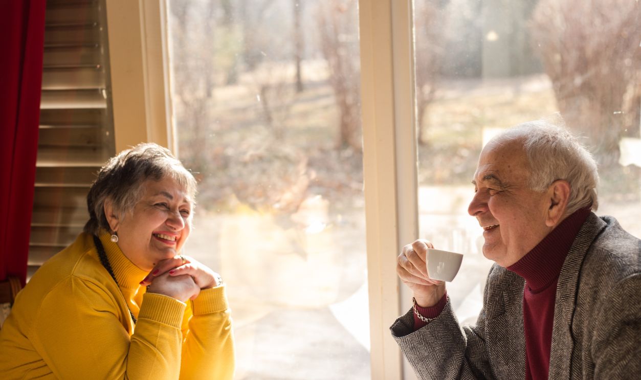 Senior couple drinking coffee in restaurant