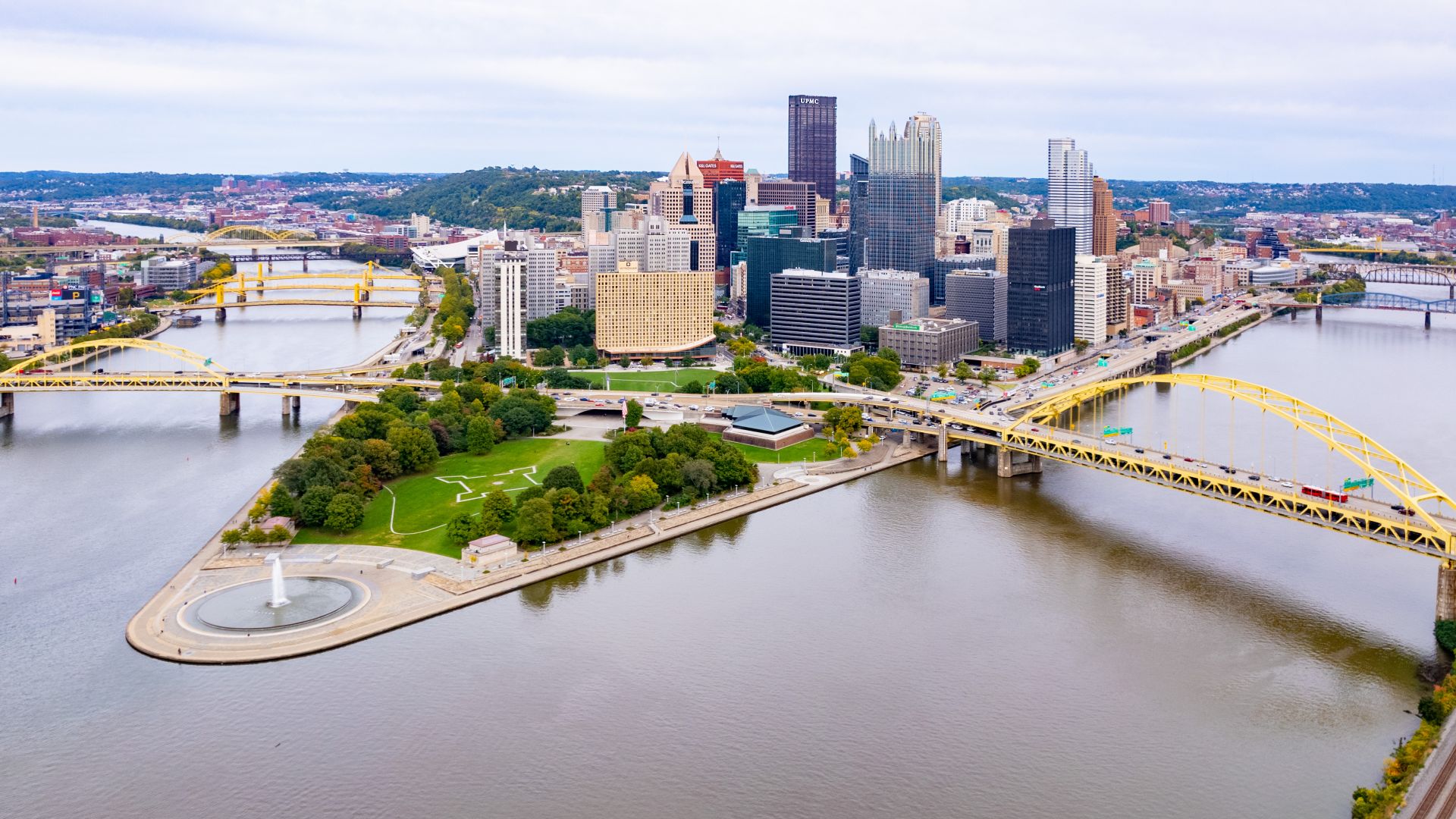 Ariel view of Pittsburgh, Pennsylvania at Point State Park where the Ohio River begins.