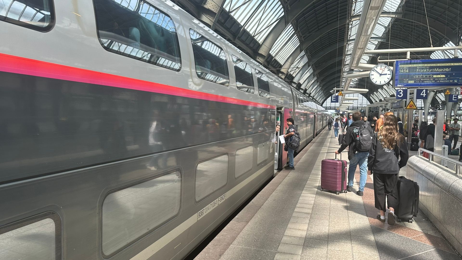 TGV inOui Euroduplex train at Karlsruhe Hbf in June 2024