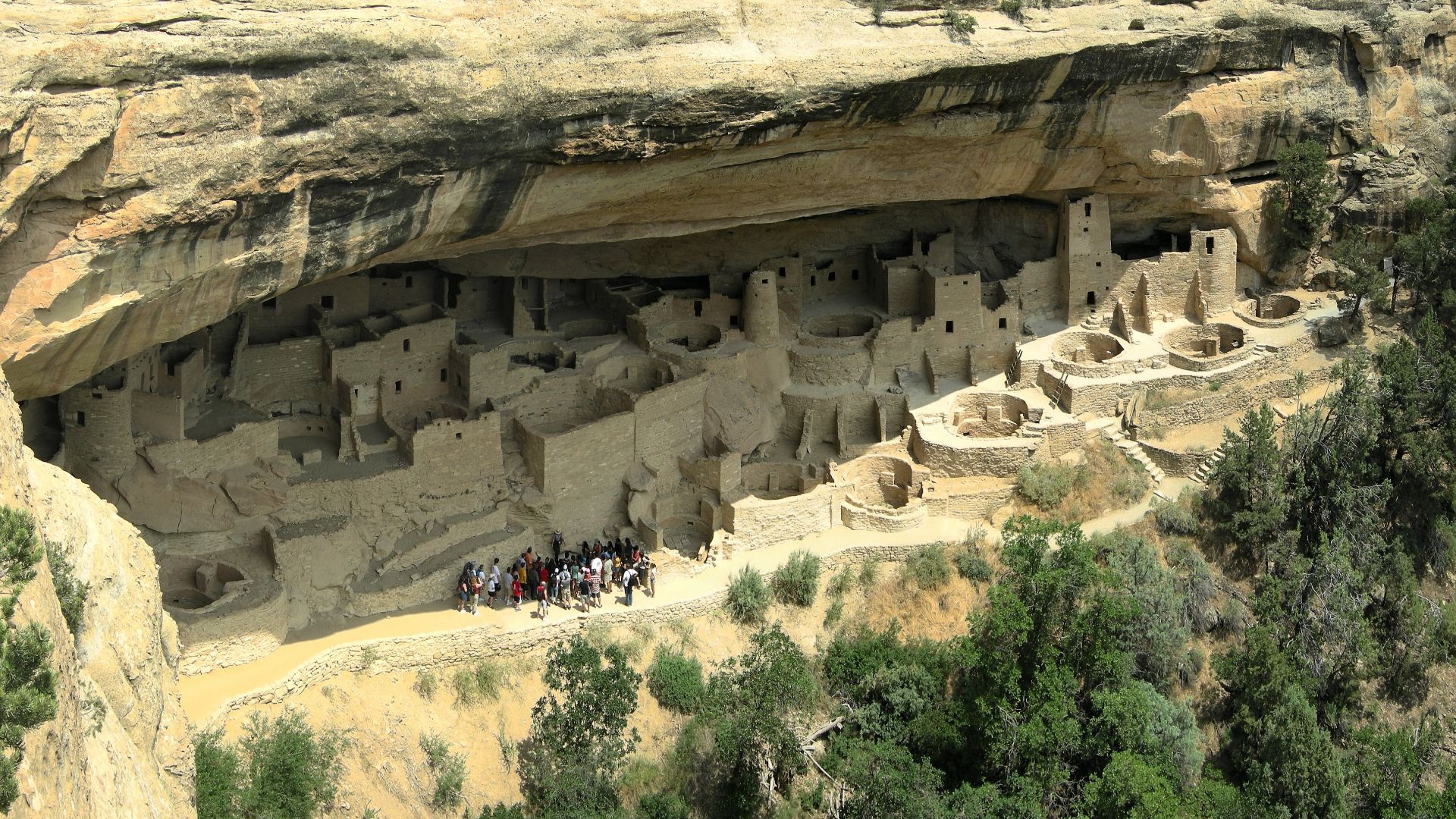 Cliff Palace in Mesa Verde National Park, Colorado, USA: it is the largest of about 4000 preserved Cliff Dwellings (circa 800 years old) built by ancient Pueblo people (Anasazi)