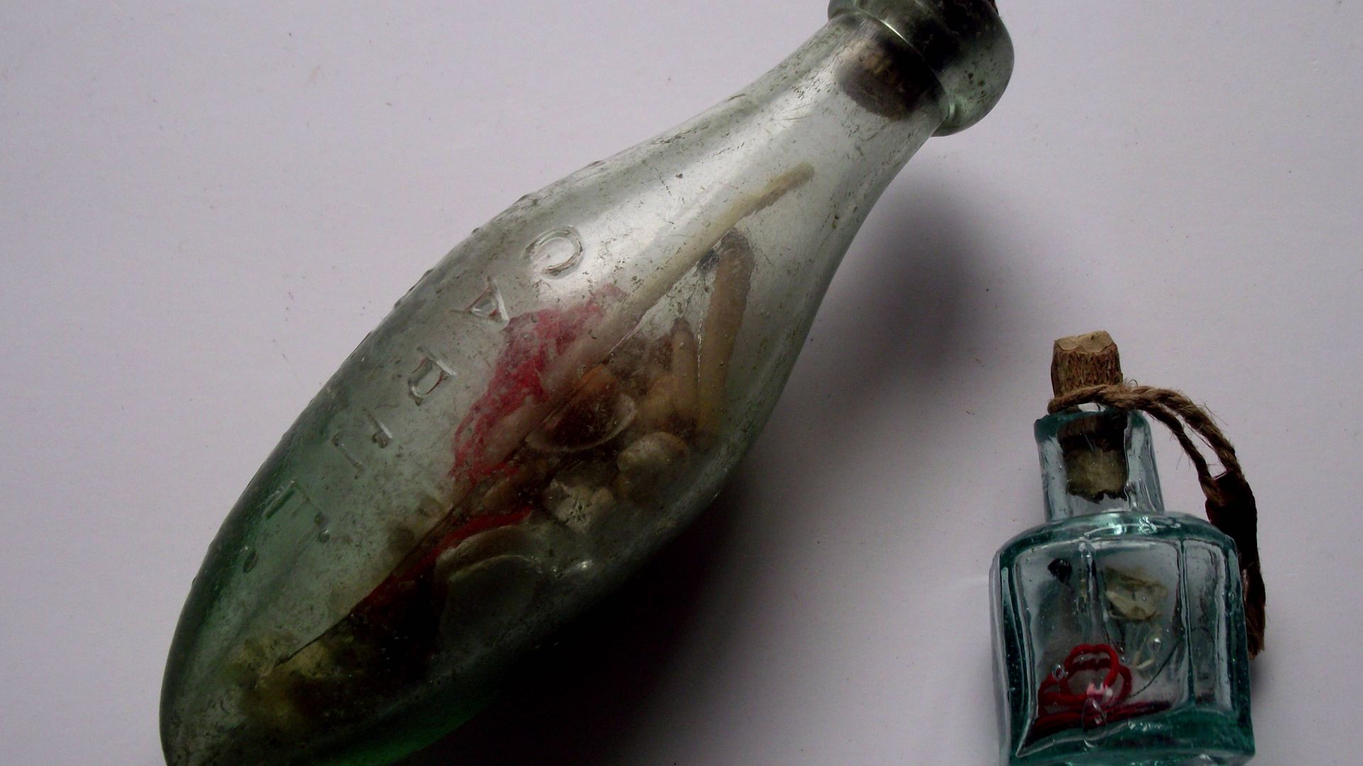 From Mal Corvus Witchcraft & Folklore artefact private collection owned by Malcolm Lidbury (aka Pink Pasty)
Witchcraft Tools https://www.youtube.com/watch?v=39NzdEVyfY8
