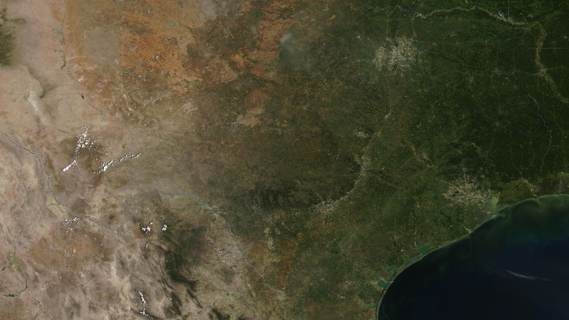 On May 18, 2020, the Moderate Resolution Imaging Spectroradiometer (MODIS) on board NASA’s Terra satellite acquired a true-color image of the state of Texas.
Bordered by the states of Oklahoma on the north and northeast, Arkansas, Louisiana, and the Gulf 