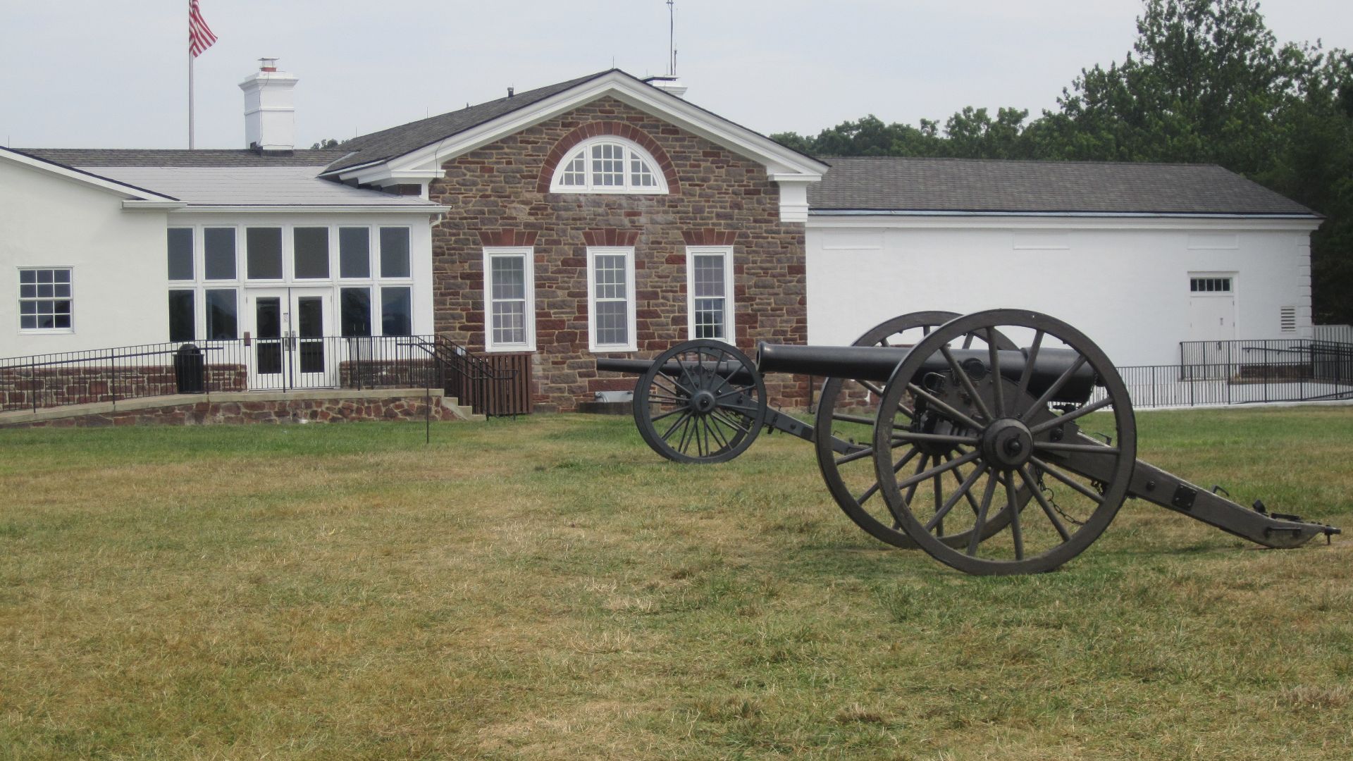 I took photo with Canon camera at Manassas Battlefield in Manassas, VA.