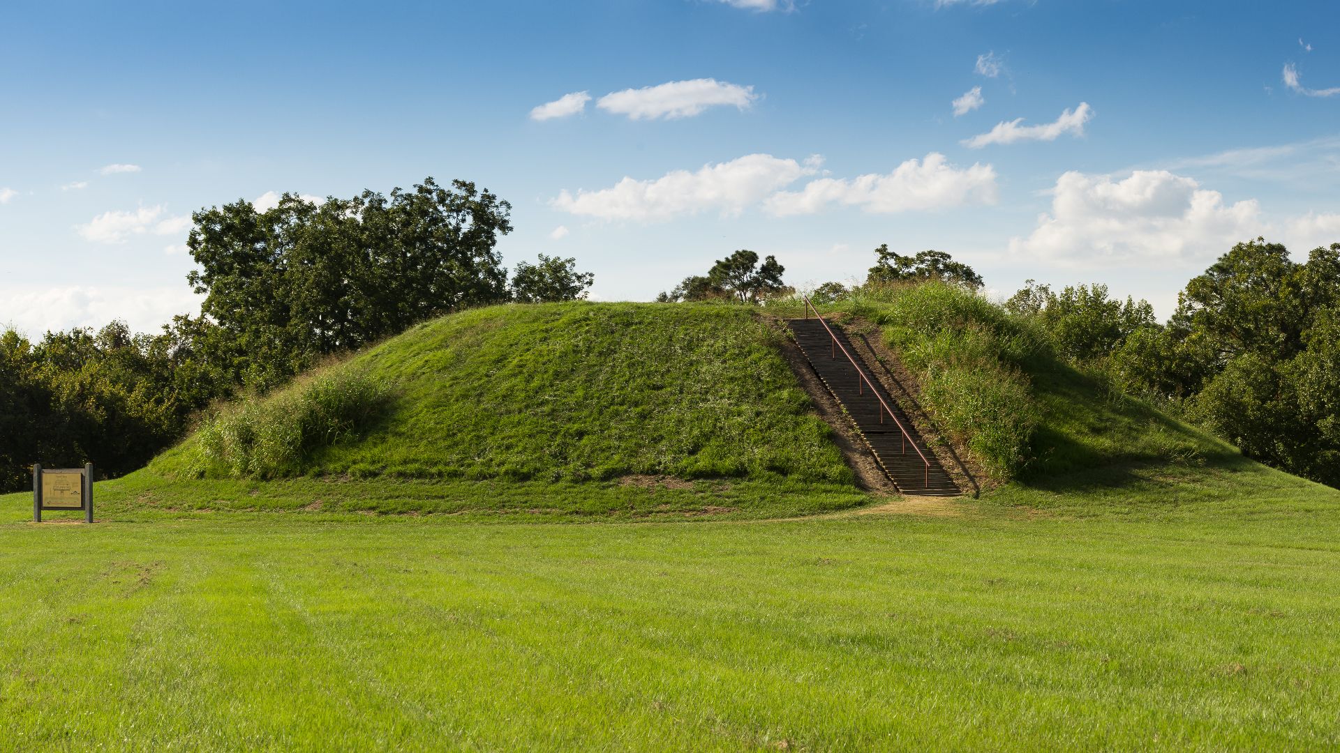 The Emerald Mound Site, also known as the Sellerstown site, is a Plaquemine culture Mississippian period archaeological site located on the Natchez Trace Parkway near Stanton, Mississippi, United States.