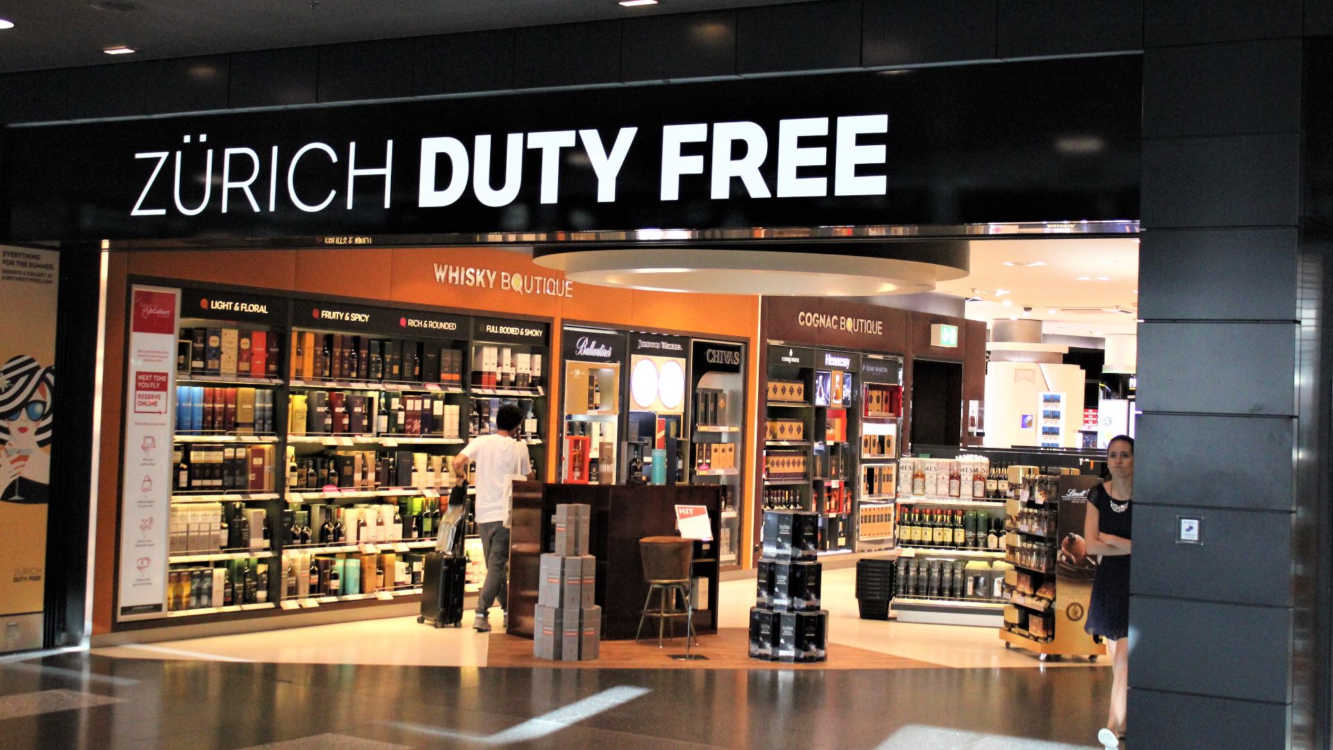 Ein Duty-free-Shop am Flughafen Zürich-Kloten