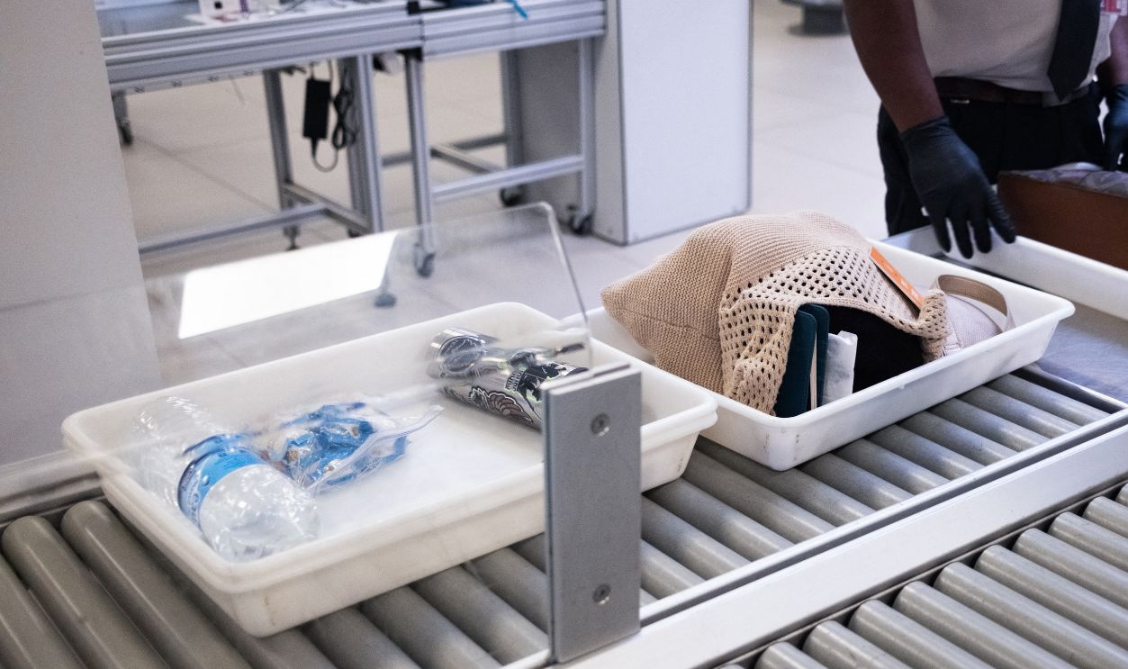 airport security 2222594189