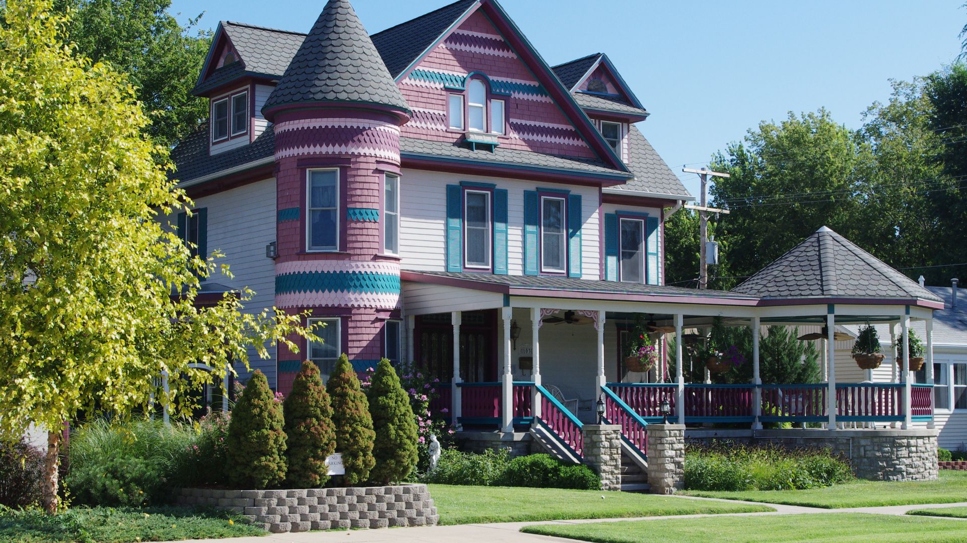 Rosberg House (bed and breakfast). 103 E State St, Lindsborg, Kansas