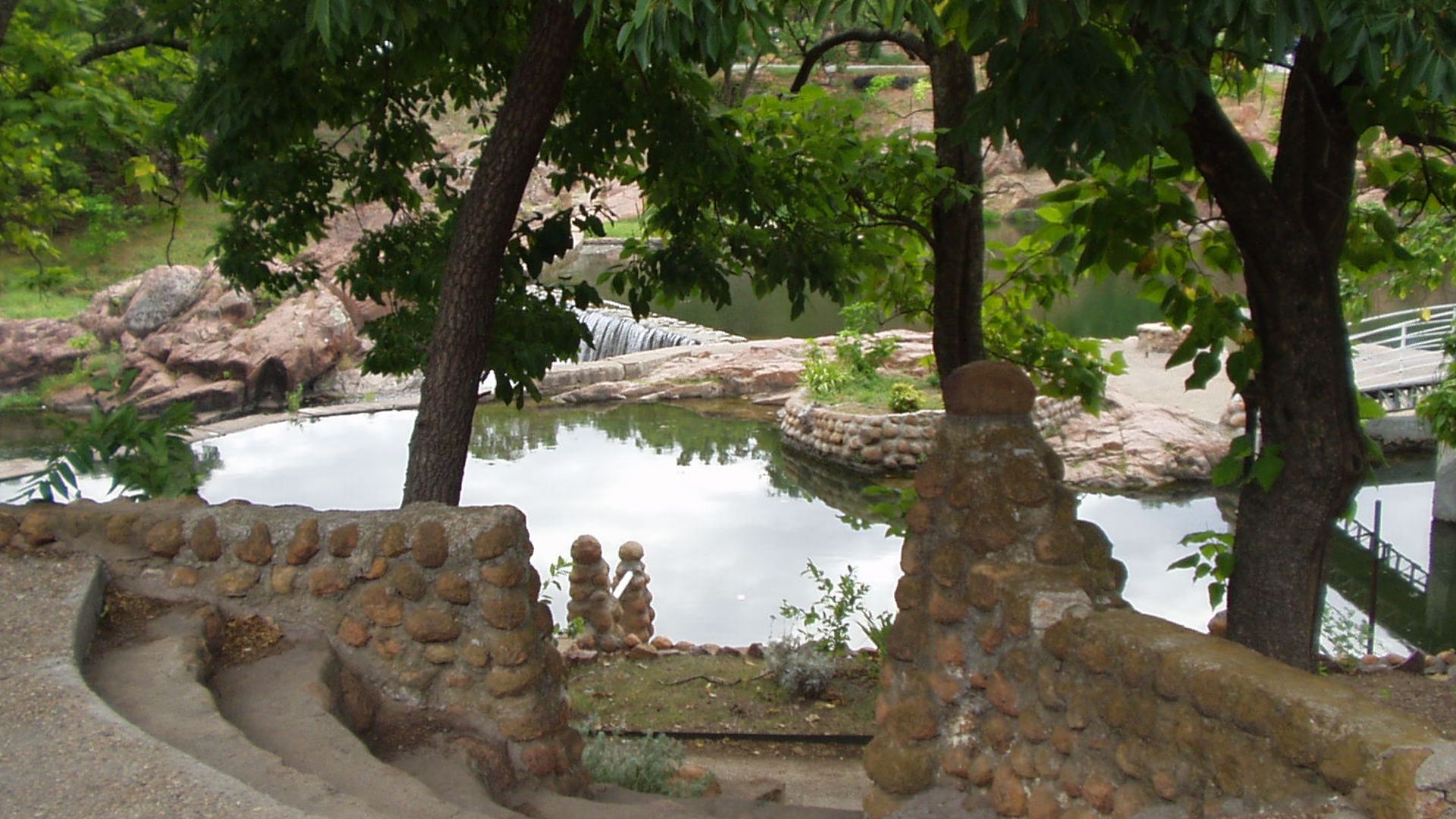 File:Medicineparkstones.jpg