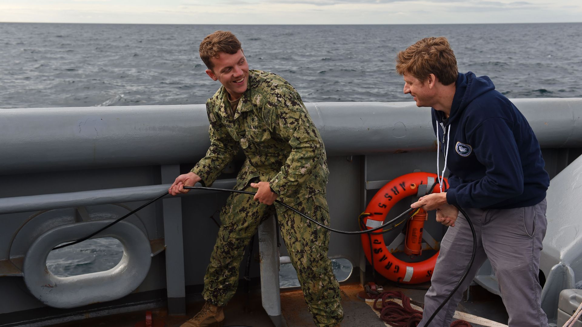 160902-N-TH437-378

NORTH SEA (Sept. 2, 2016) — Navy Diver 2nd Class Mark Gignac, attached to Mobile Diving and Salvage Unit Two  and George Schwarz, an underwater archaeologist with the Naval History and Heritage Command (NHHC), recover a magnetometer fr