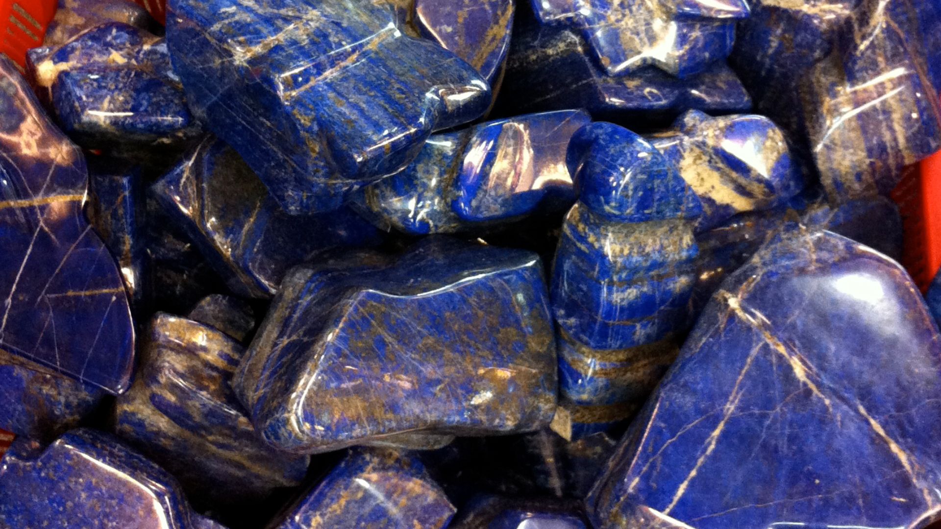 Lapis Lazuli from Afganistan
Sold in Bangkok - Thailand