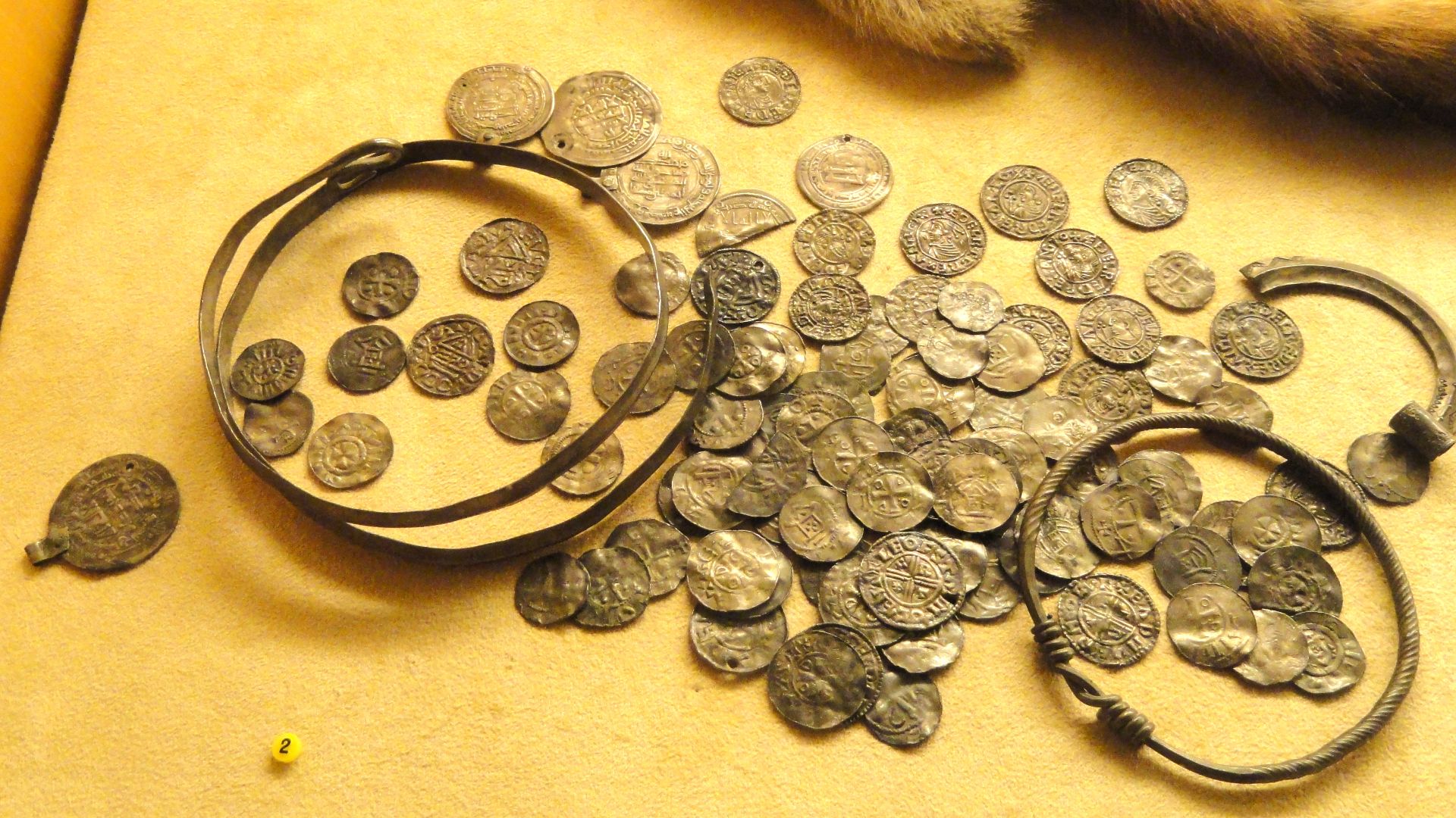 Coin / medal in the National Museum of Finland, Helsinki, Finland. Photography was permitted in the museum without restriction. This artwork is in the public domain because the artist(s) died more than 70 years ago.