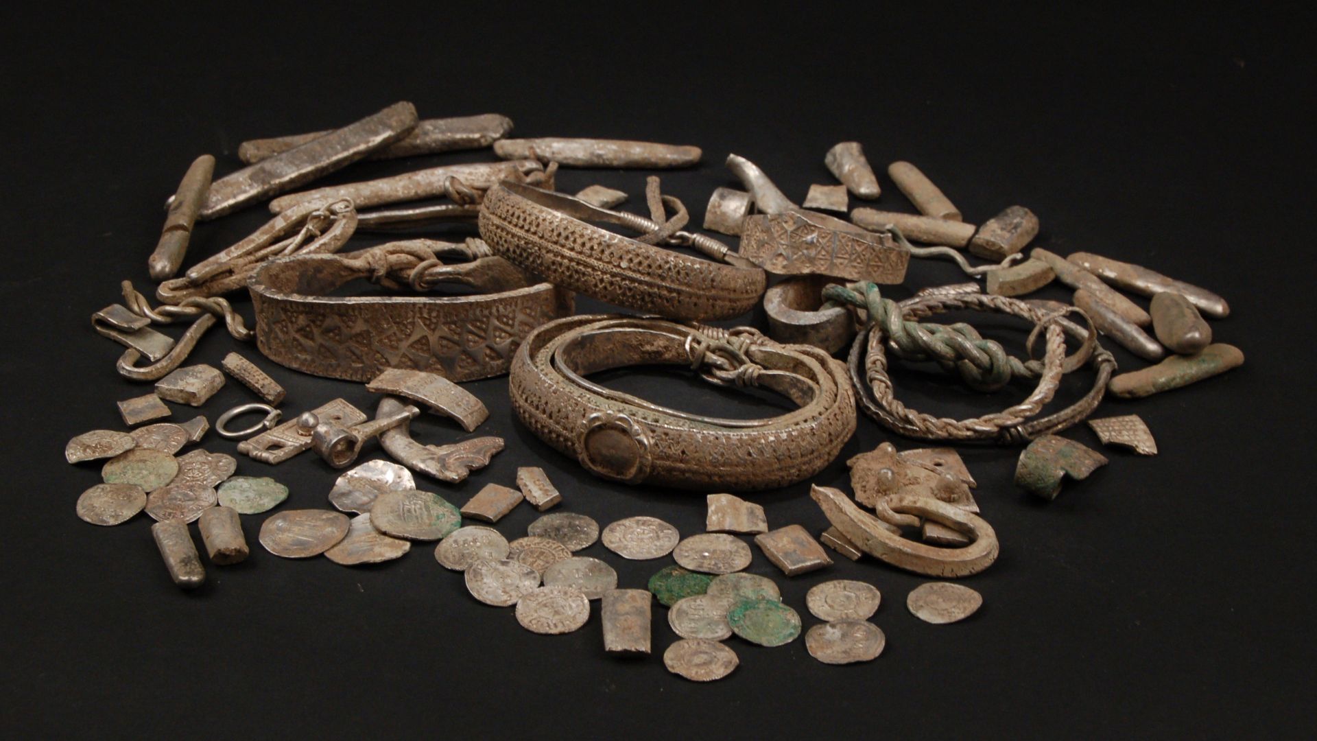 Group shot of the Silverdale Hoard finds. Image by Ian Richardson.