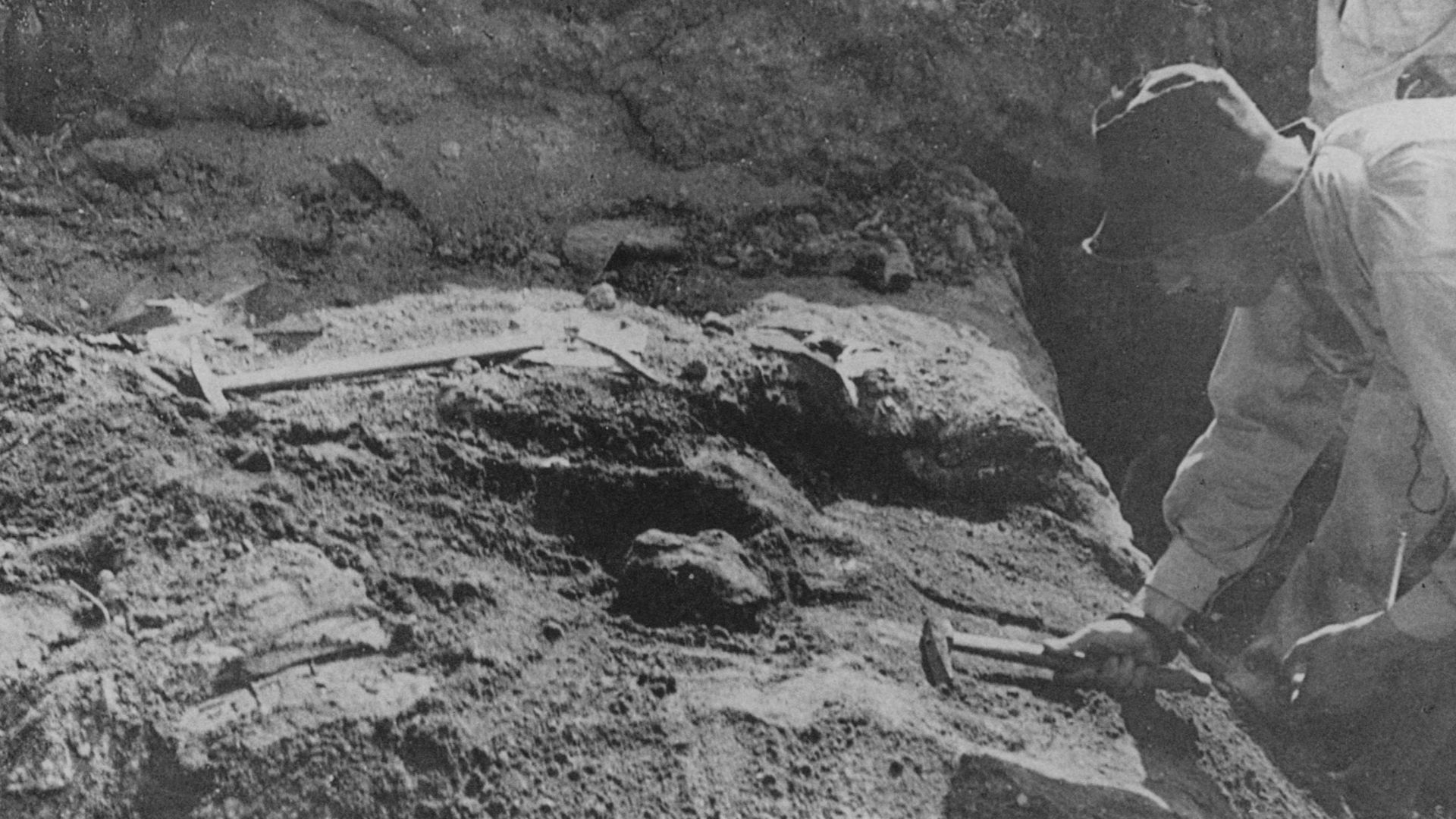 Excavation of Ngandong Skull VI and scene along the Solo River, near Menden, north of Ngandong