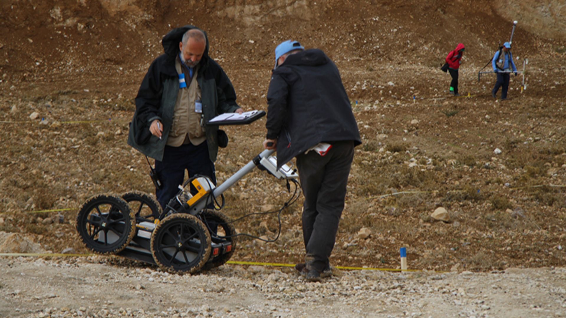 Using ground-penetrating radar equipment