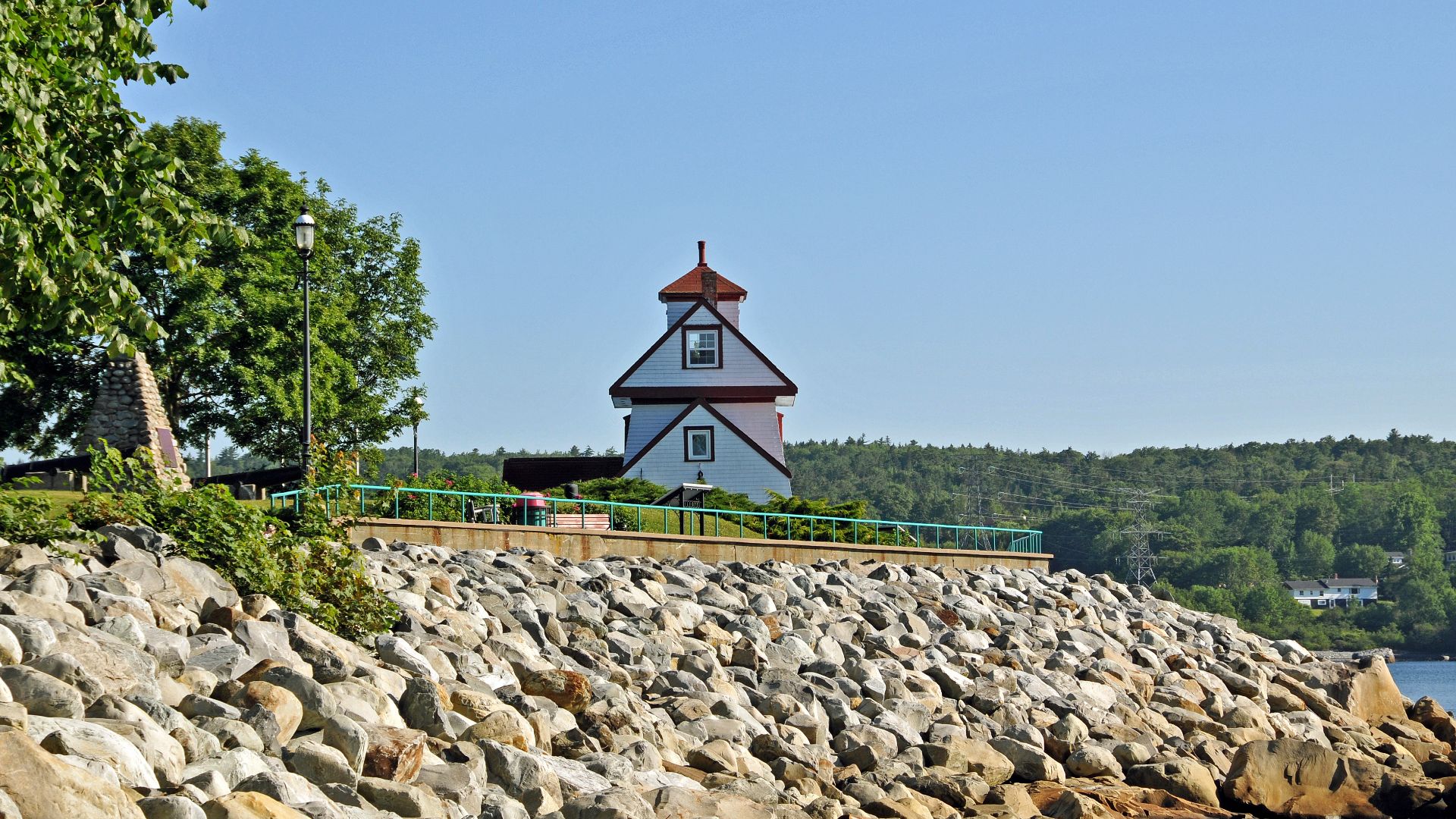 Fort Point Lighthouse. Liverpool, Nova Scotia boasts a uniquely shaped light, one of the oldest in Nova Scotia, commanding a historic site close to the middle of town. Named after the fortified gun battery that protected the town from the 1760s to the 186