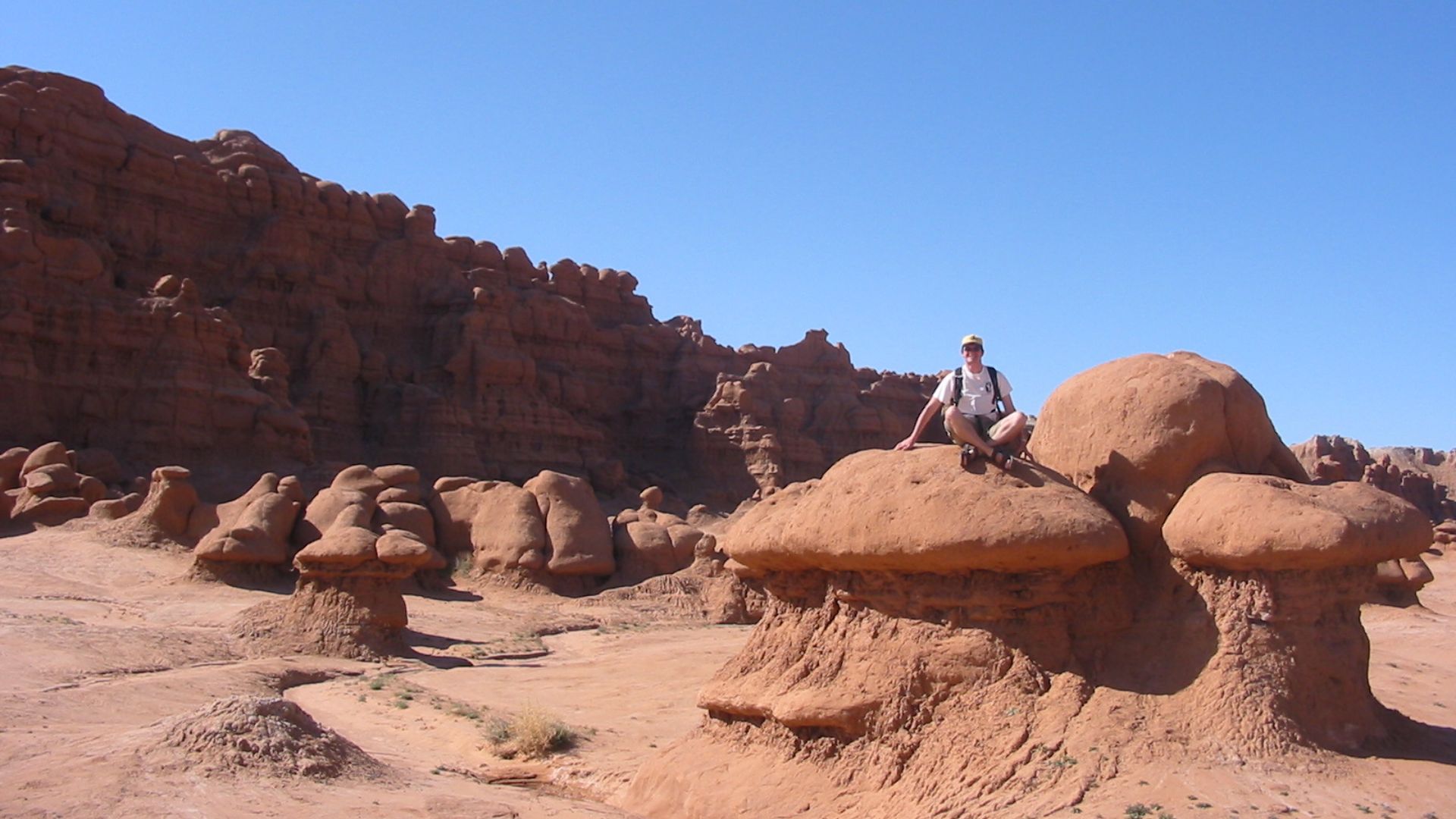 File:Goblin Valley State Park (4).JPG