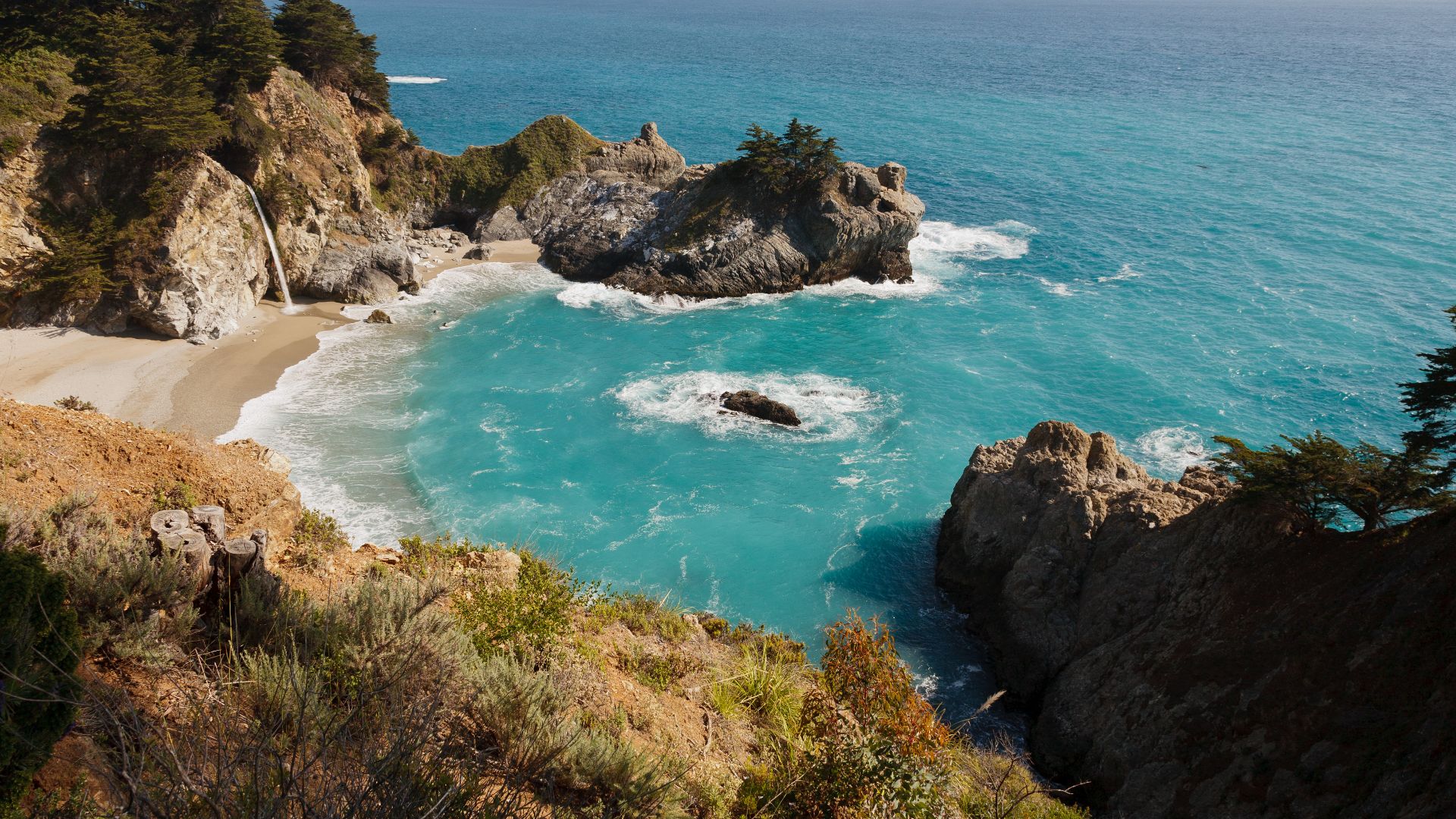 McWay Cove in Julia Pfeiffer Burns State Park, Big Sur, California.