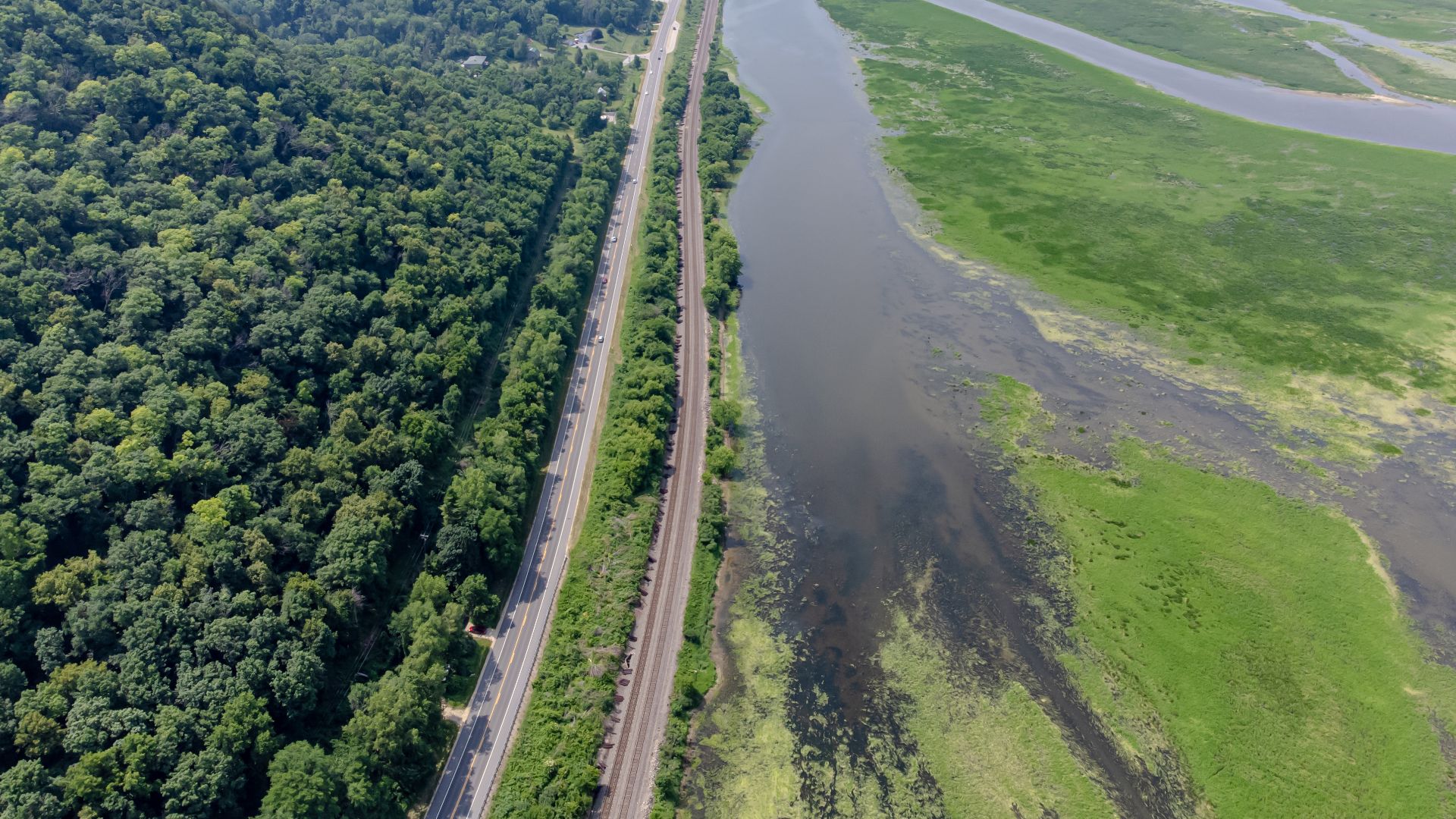 Great River Road South of La Crosse