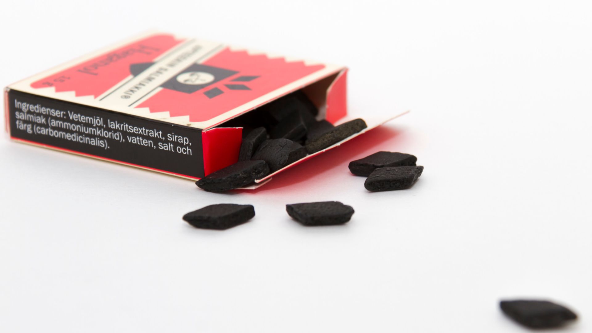 Apteekin salmiakki carton