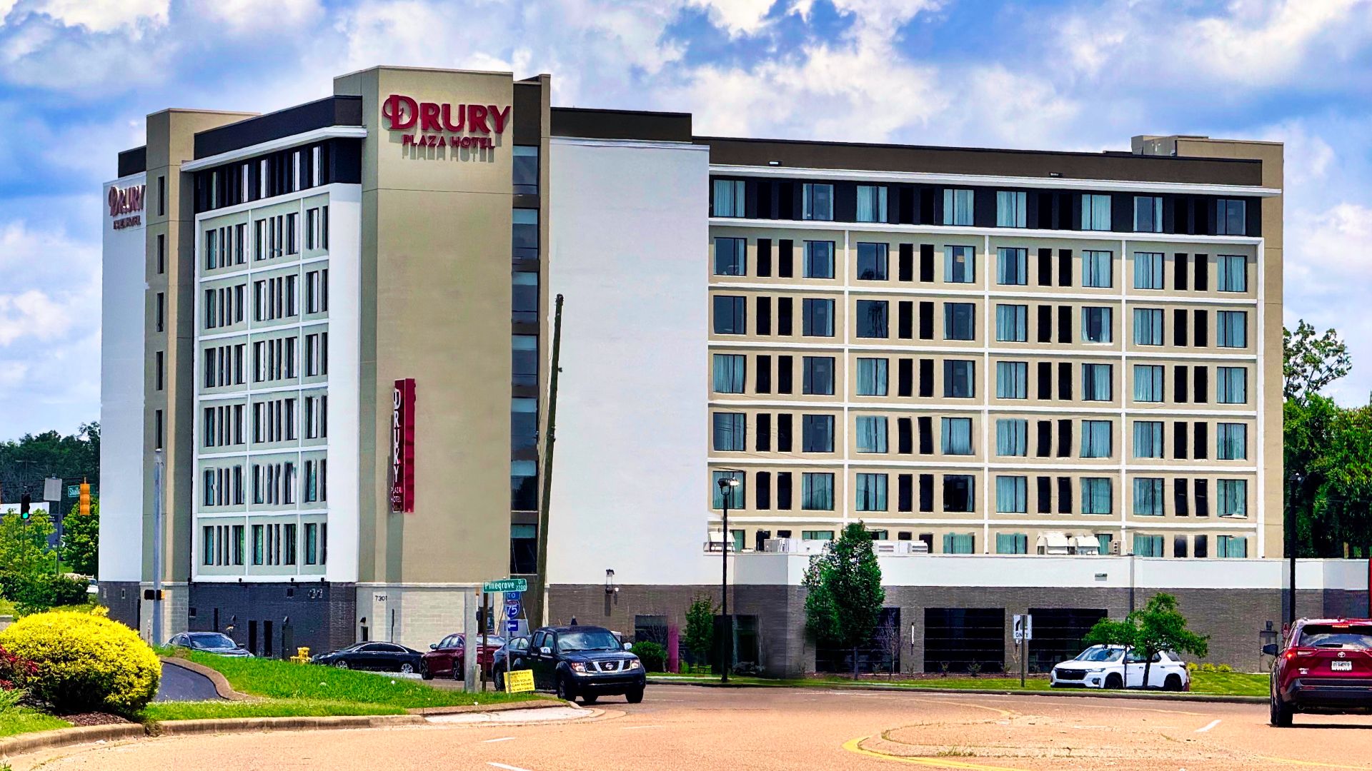 Drury Plaza Hotel at Hamilton Place in Chattanooga, Tennessee