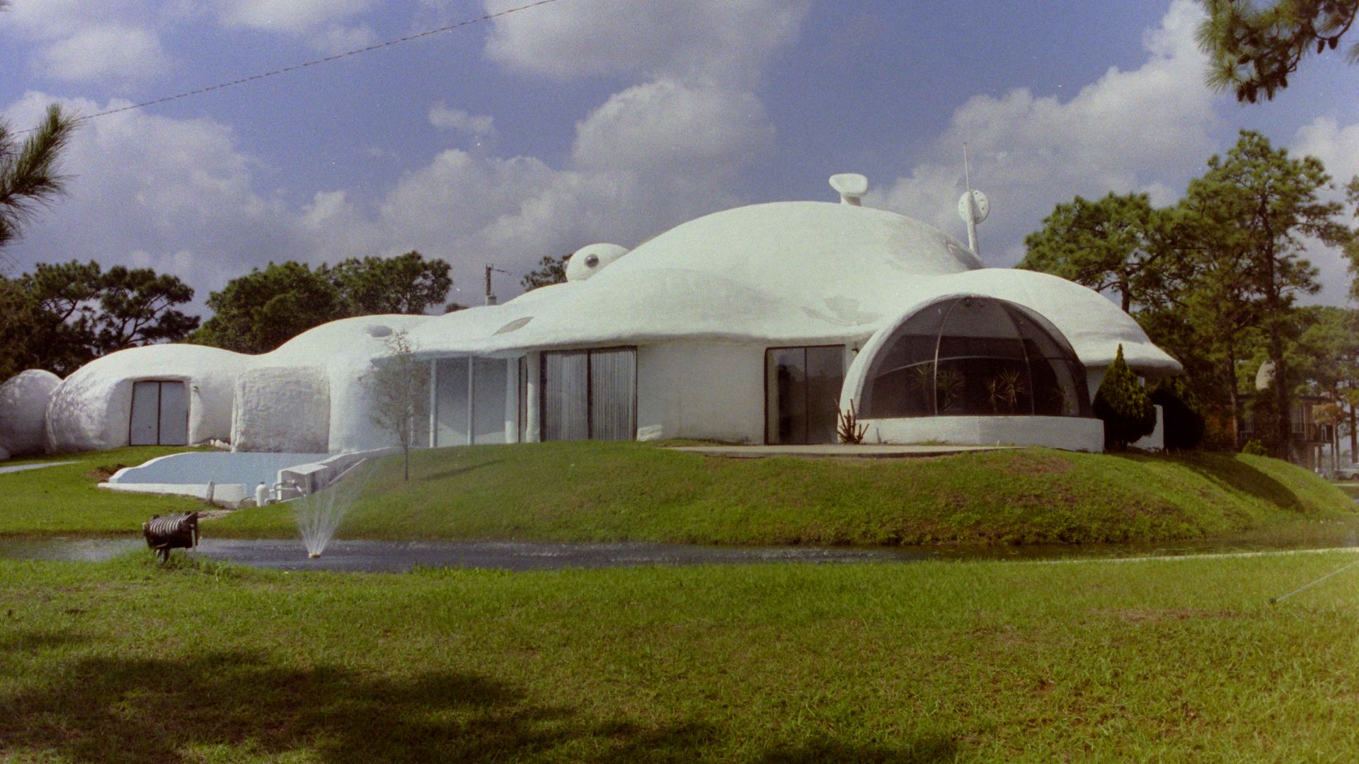 One of three Xanadu experimental houses, built 1979 demolished 2005