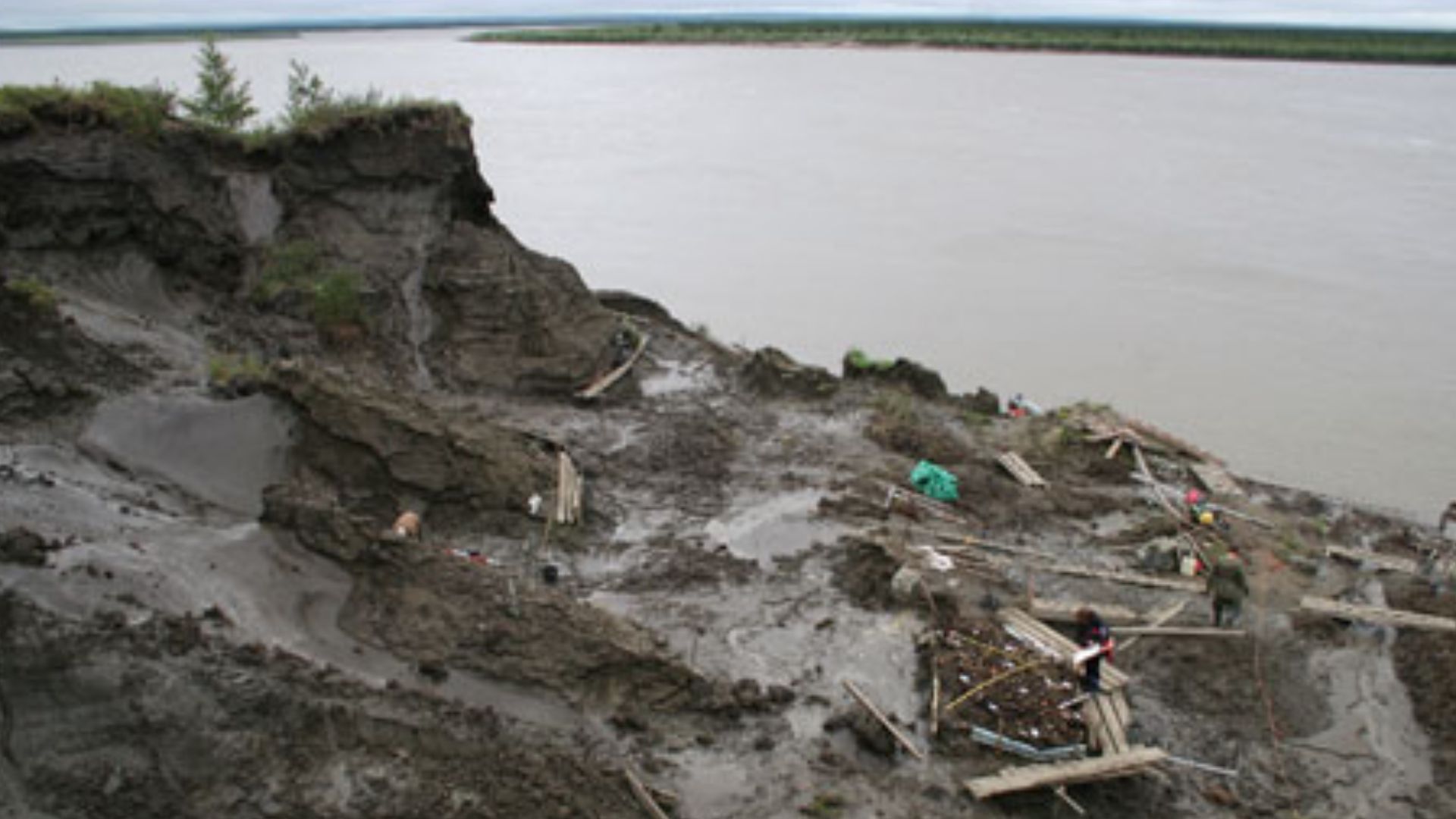 Excavation of the Northern Point area (NP) of the Yana site complex