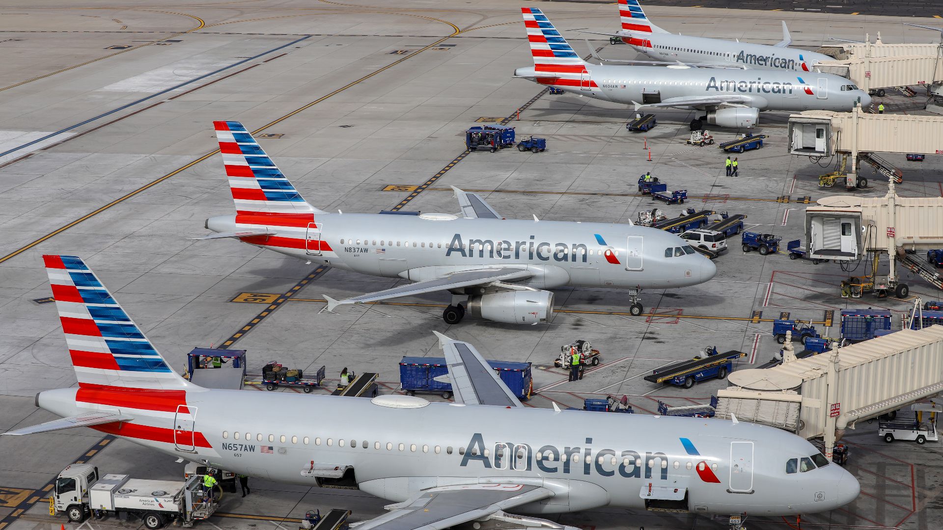American Airlines aircraft at Phoenix Sky Harbor International Airport.