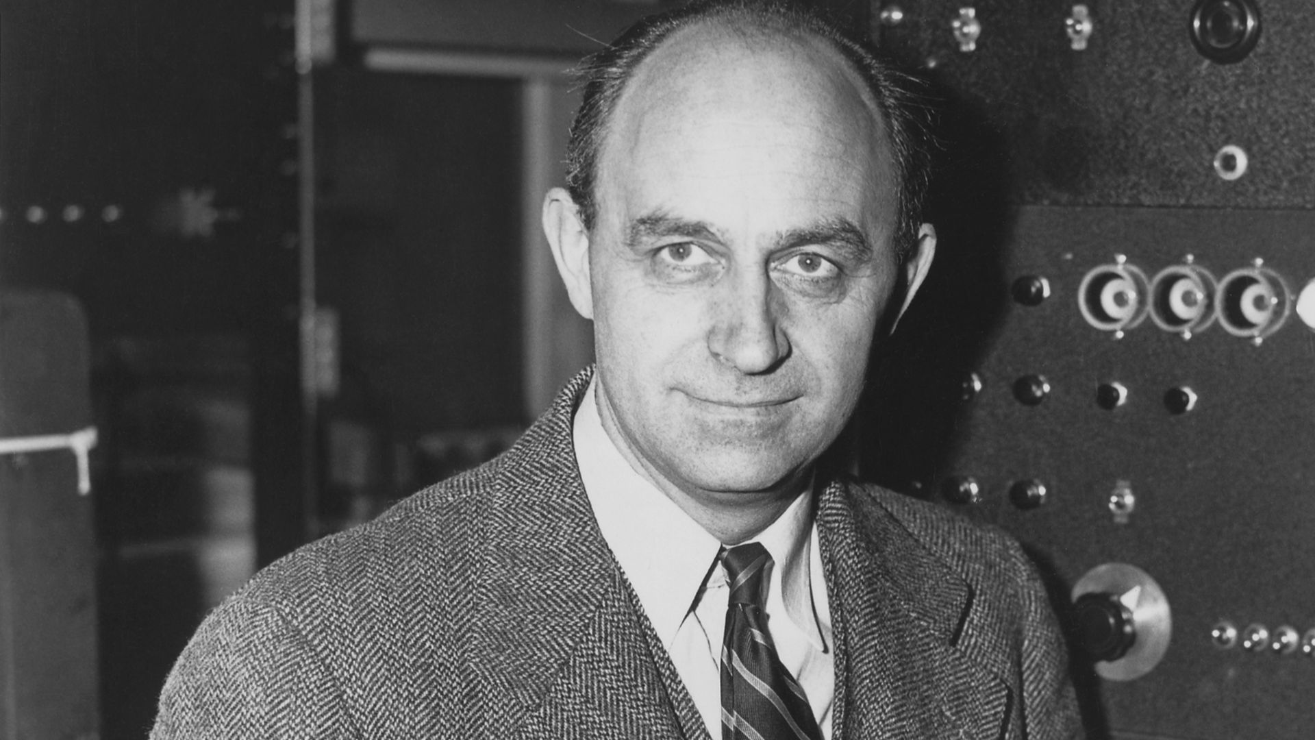 Enrico Fermi, Italian-American physicist, received the 1938 Nobel Prize in physics for identifying new elements and discovering nuclear reactions by his method of nuclear irradiation and bombardment. He was born in Rome, Italy, on September 29, 1901, and 