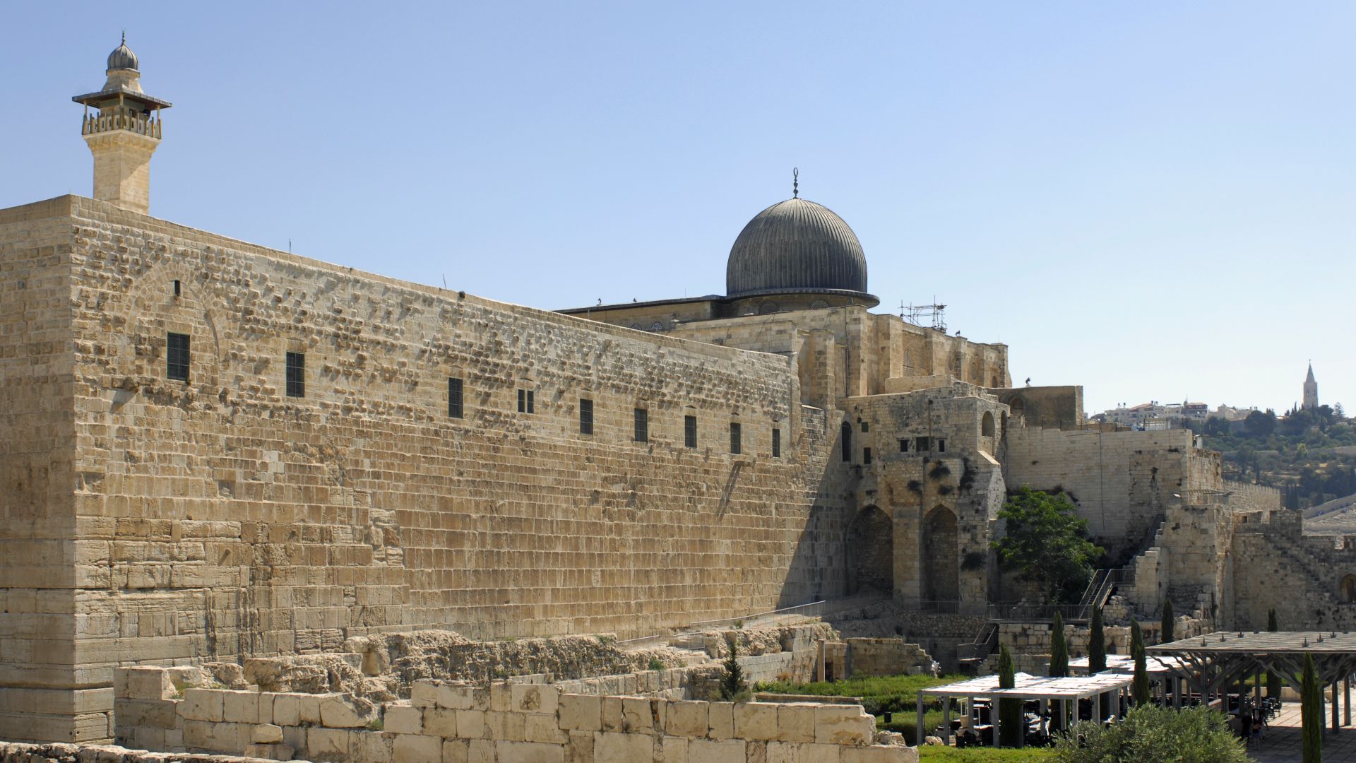 Al-Aqsa Mosque (Arabic:المسجد الاقصى) on the Temple Mount (Hebrew: הַר הַבַּיִת, Arabic: الحرم القدسي الشريف), in the Old City of Jerusalem.