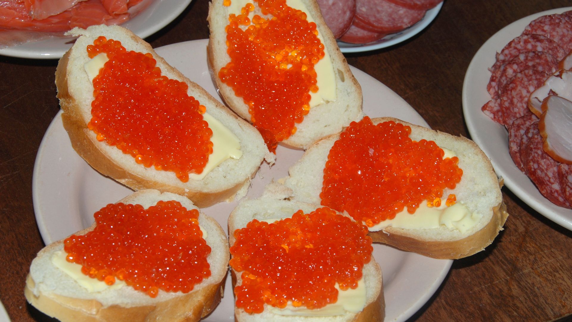 Butterbrotes with caviar of trout