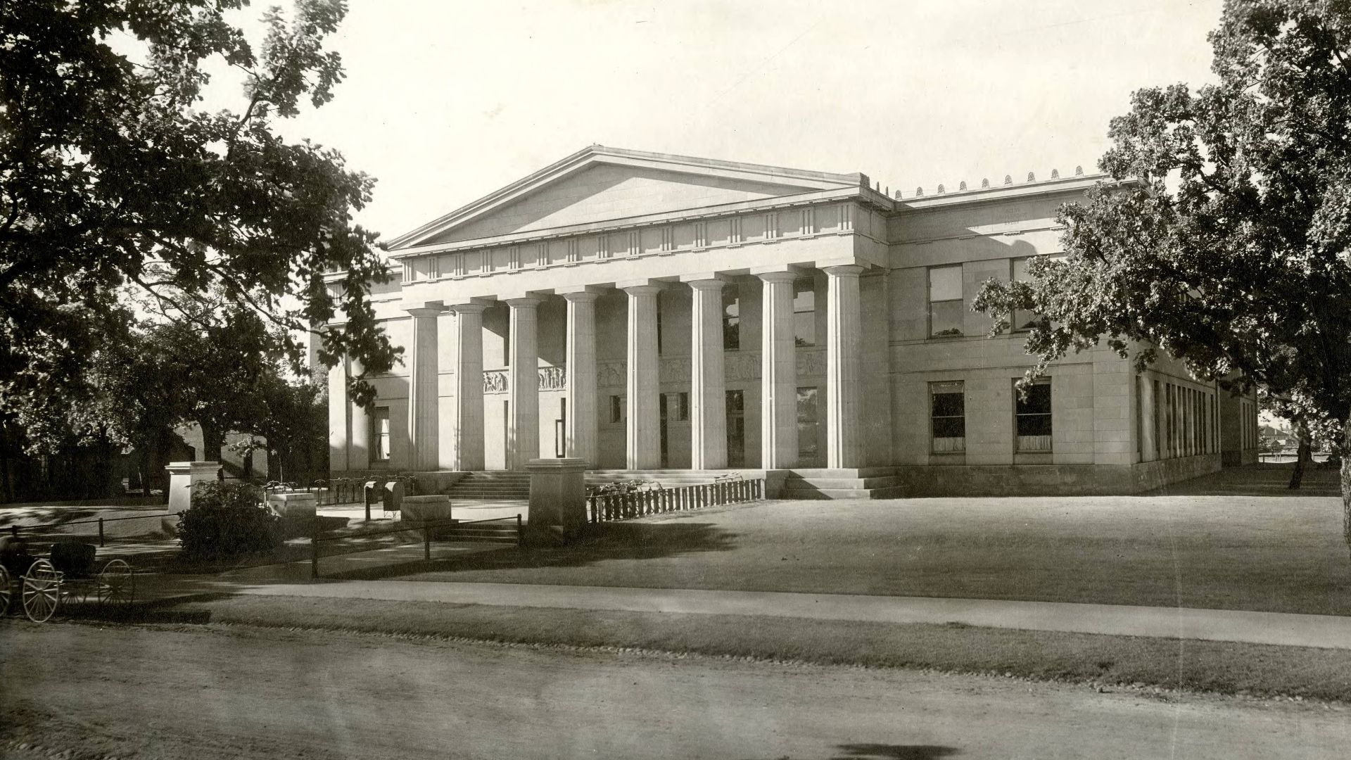 Black and white photograph of Burton Hall, part of the University of Minnesota's Minneapolis Campus. Photograph is dated 1901.