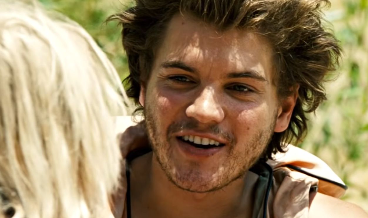 Screenshot from Into the Wild (2007)