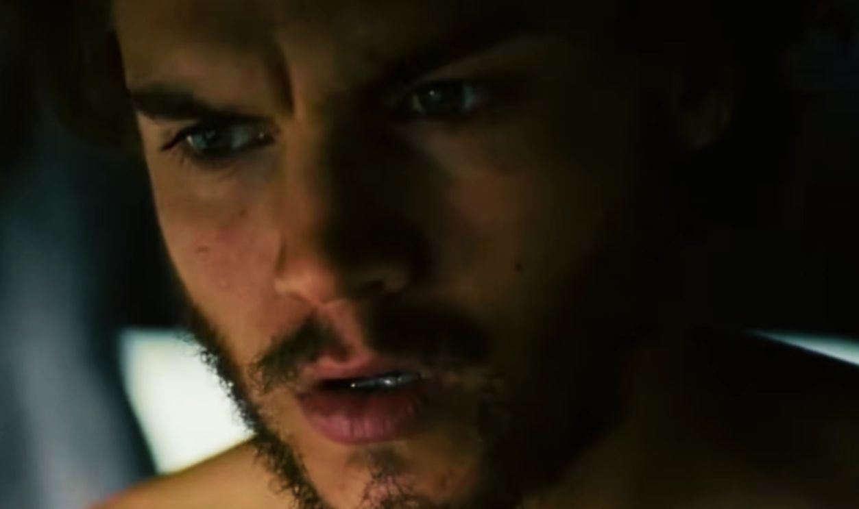 Screenshot from Into the Wild (2007)