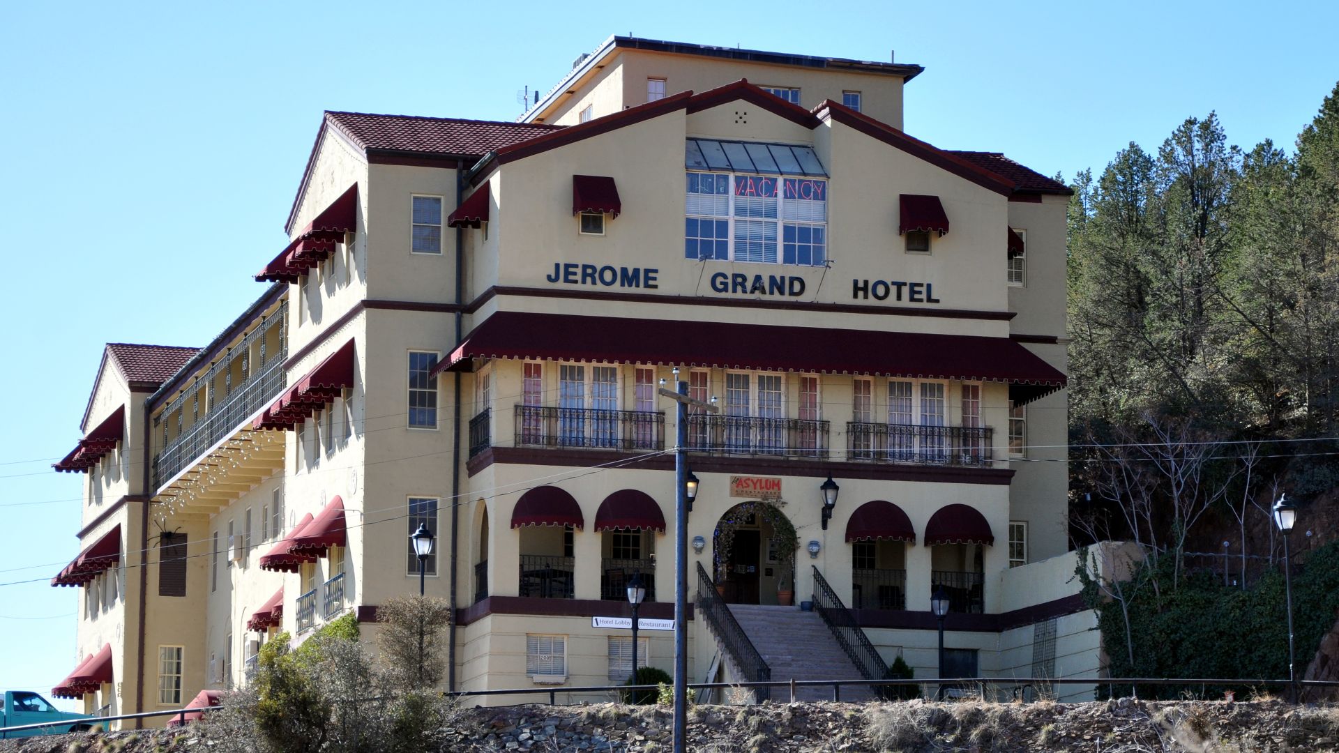 Jerome Grand Hotel — in Jerome, Yavapai County, Arizona.
Originally it opened as a hospital in 1927, built by the United Verde Copper Company.
It is part of the Jerome Historic District, a National Historic Landmark.
