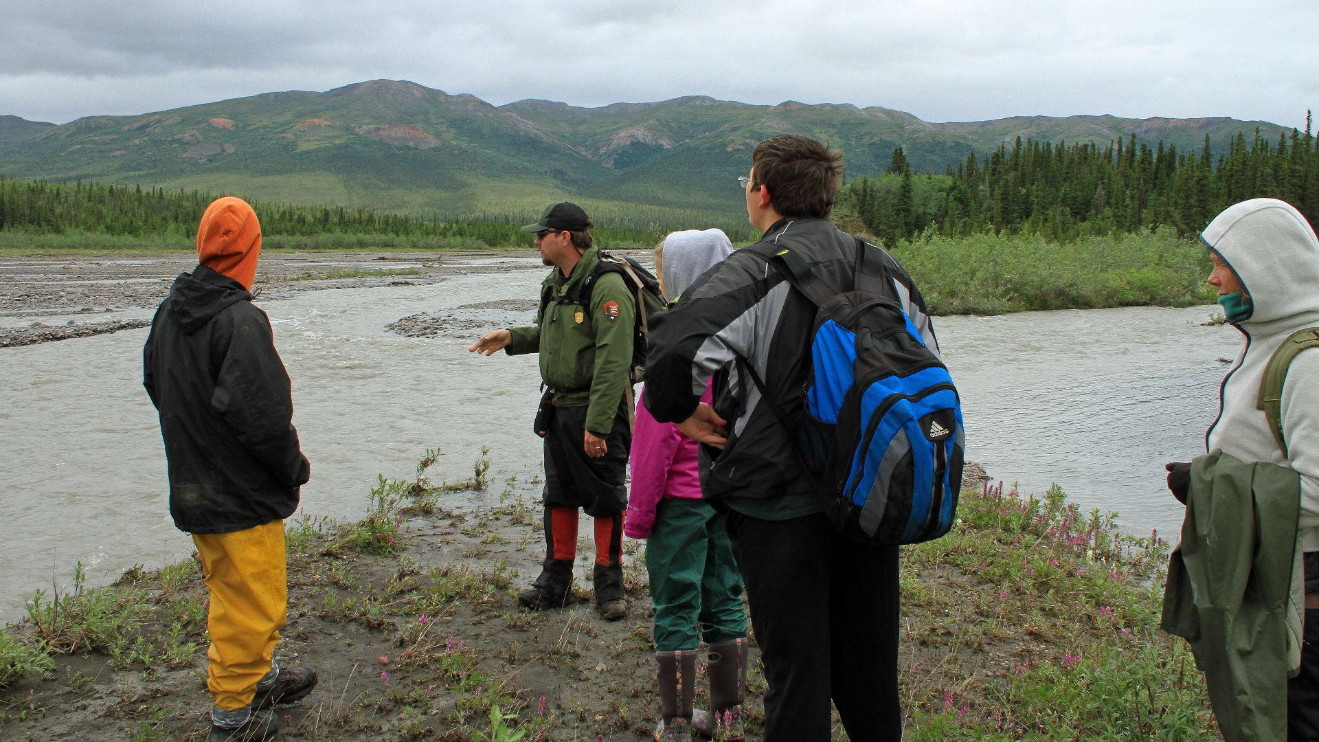 Students learn about crossing rivers