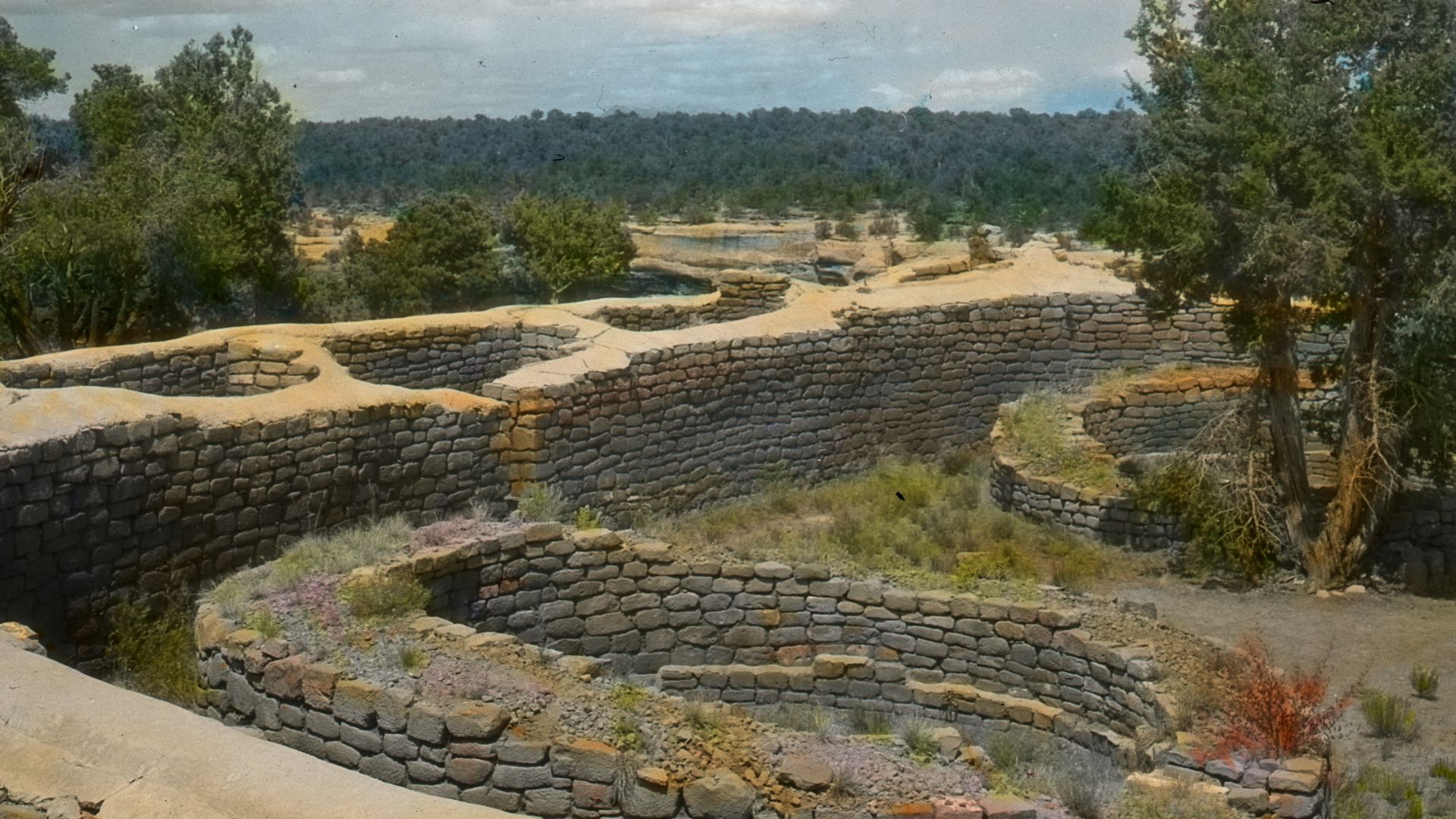 File:Mesa Verde National Park, Sun Temple, Looking North - DPLA - 25afc4071b6fb881e0150aec2b0658f6.jpg