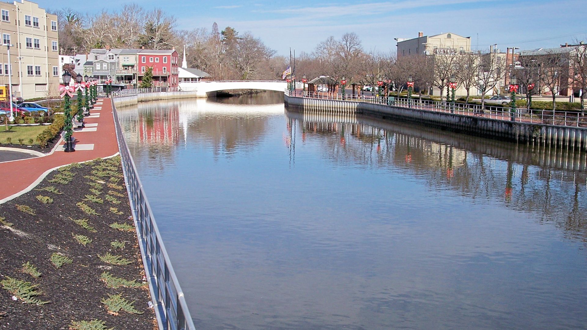 The w:Cohansey River, looking upstream from Broad Street (w:New Jersey Route 49) in w:Bridgeton, New Jersey