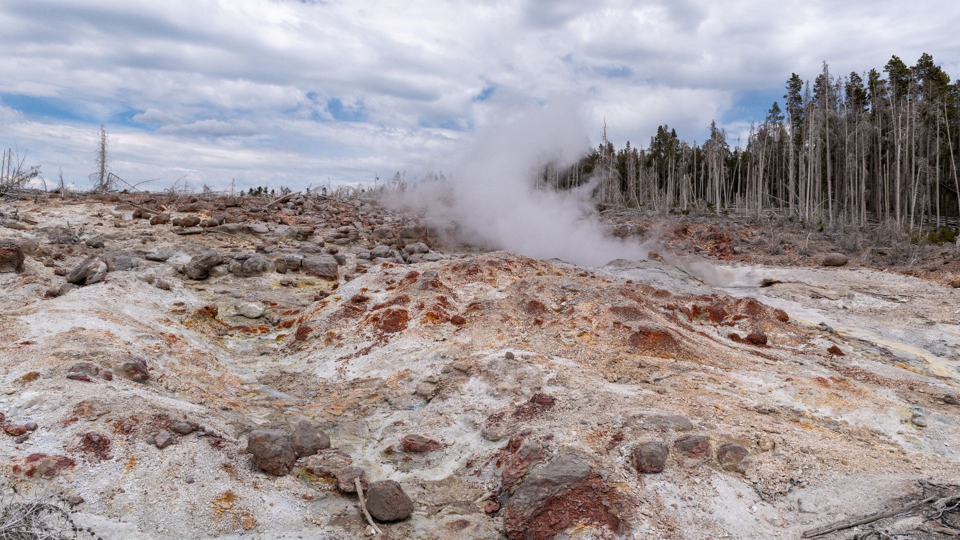 Steamboat Geyser