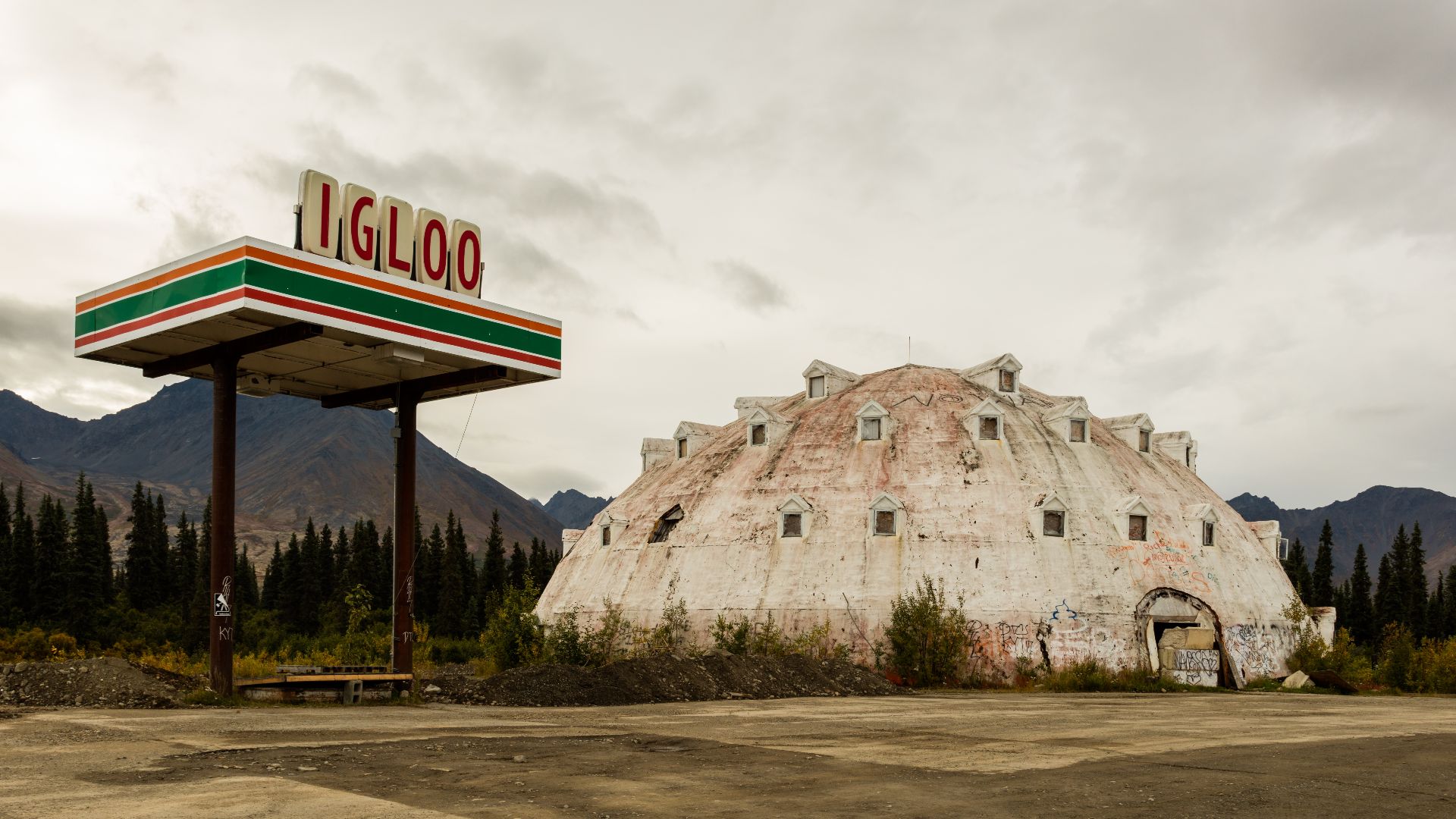 Igloo City, Cantwell, Alaska, USA