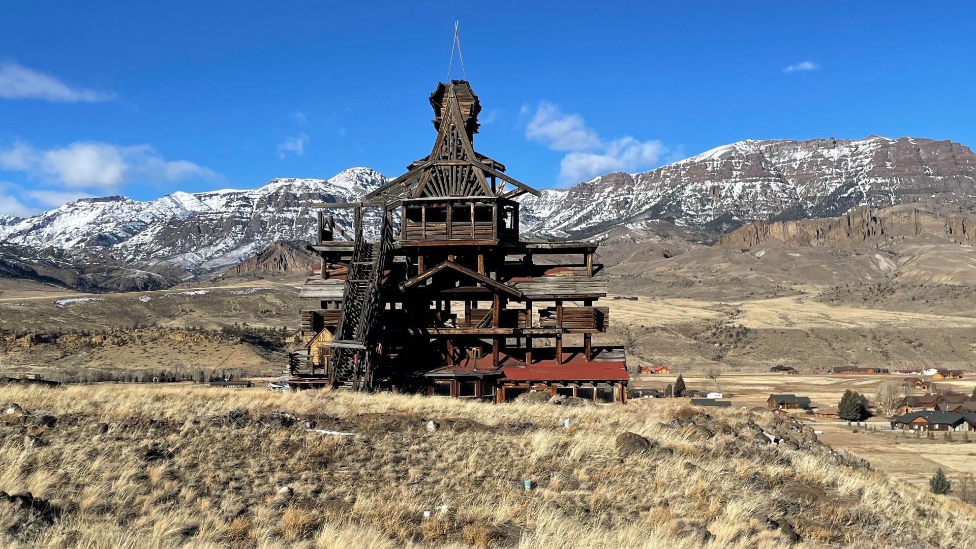 Smith Mansion, located outside of Cody, Wyoming, perched atop a hill overlooking the scenic Wapiti Valley