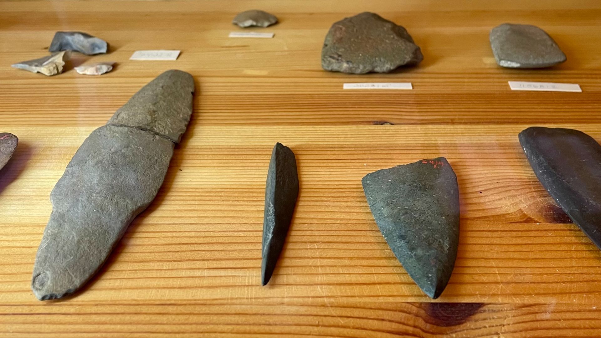 Prehistoric stone tools from Pidhipudas, Finland