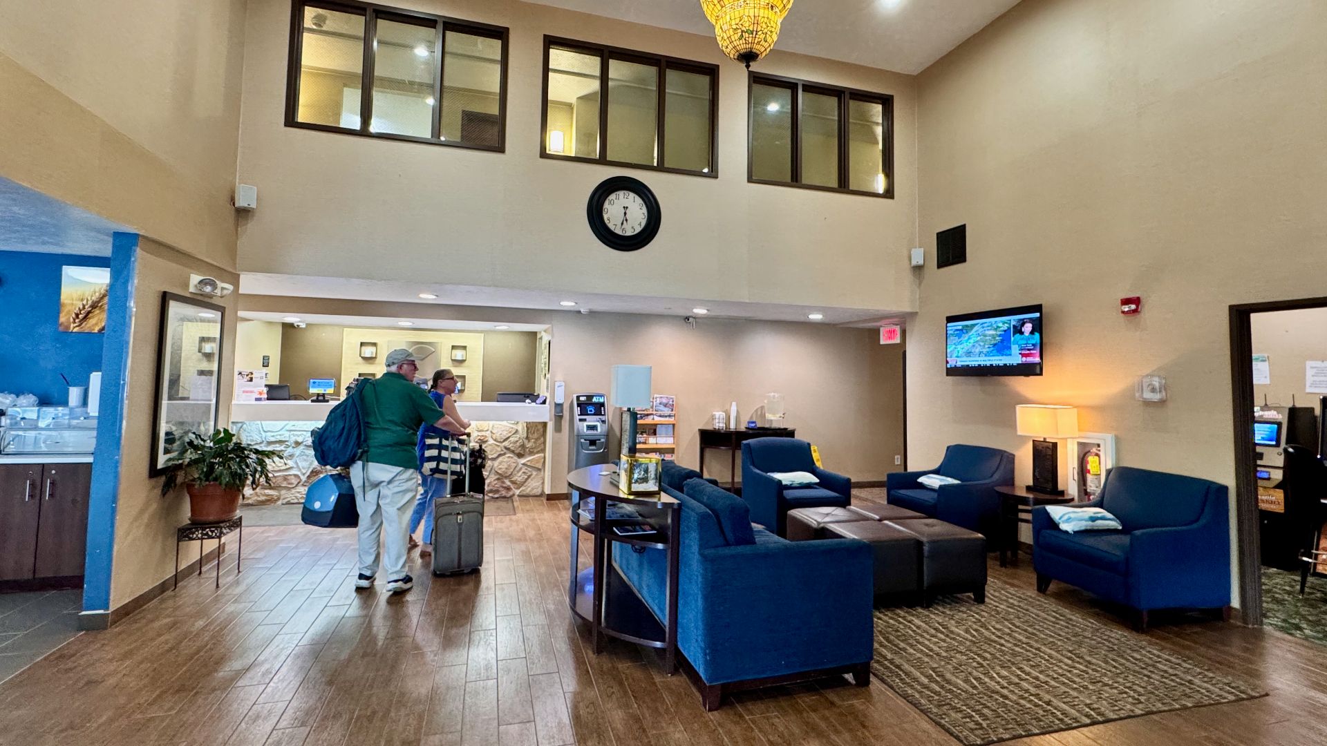 A Comfort Inn & Suites hotel lobby in Huntingdon, Pennsylvania