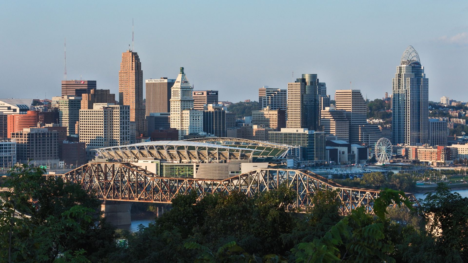 Downtown Cincinnati viewed from Devou Park