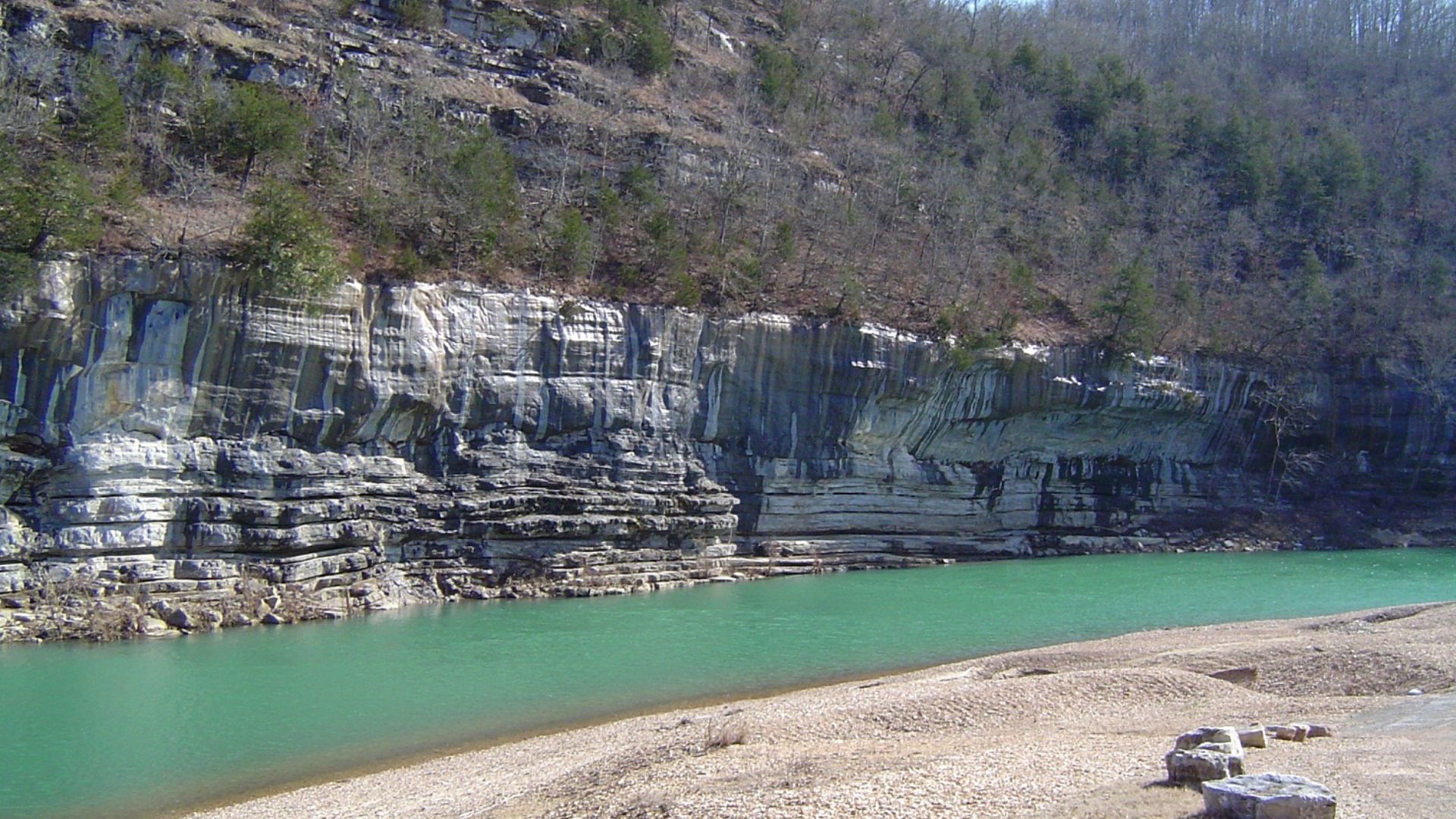 color photo of the gravel bar next to the river with the bluff being the far shore.
gravel bar, river & bluff
Keywords: buff