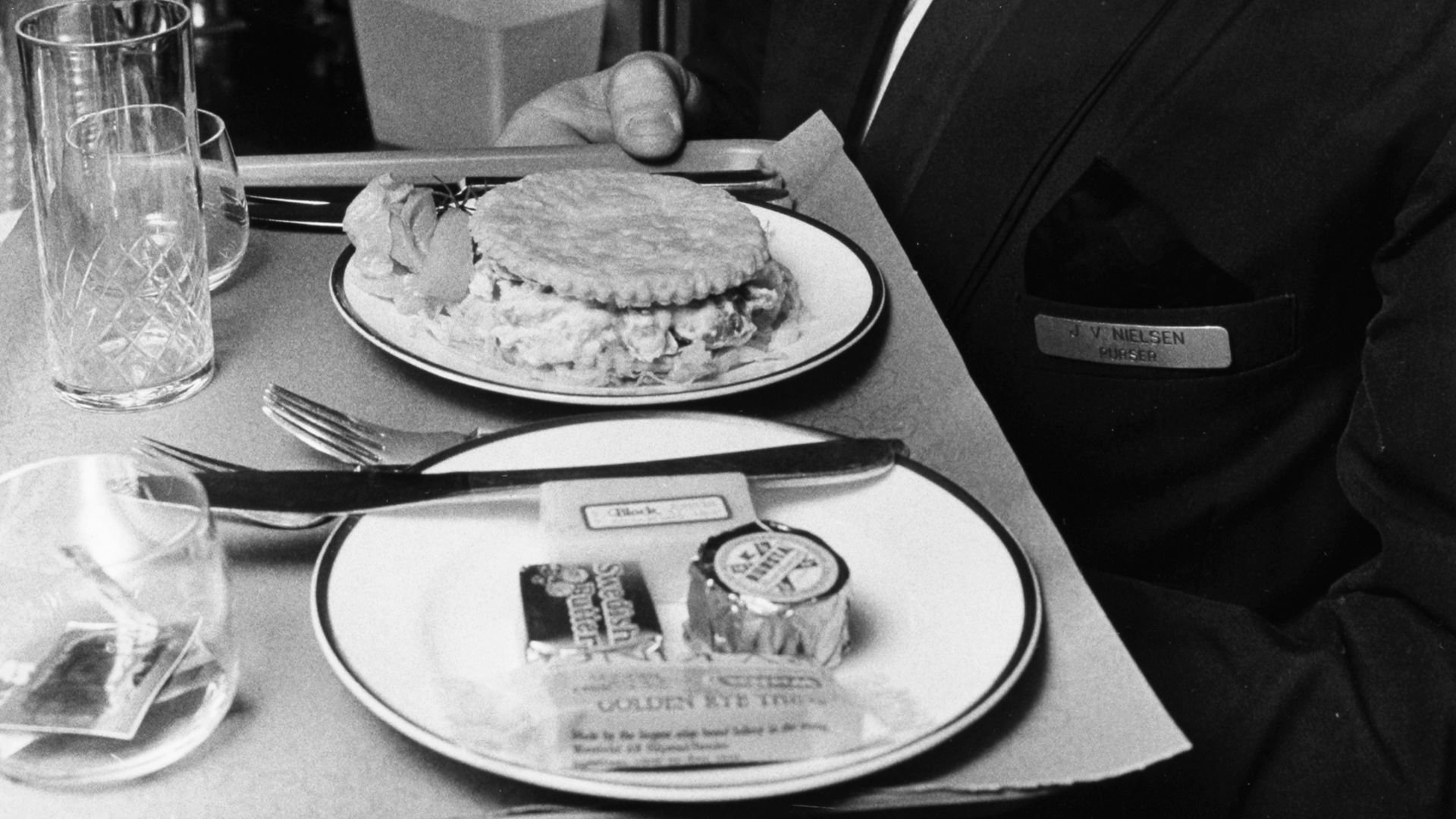 SAS DC-9-21, Service on board, meals