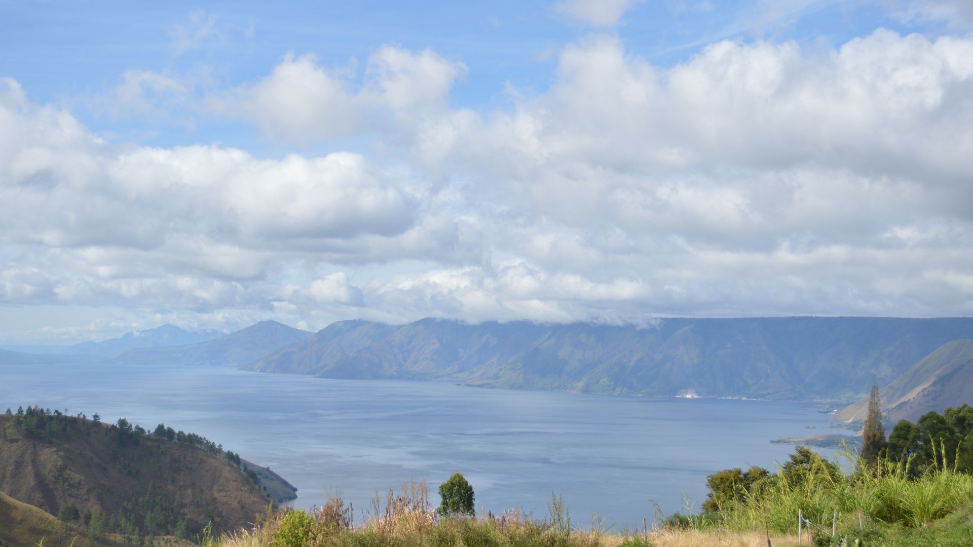 Lake Toba is the largest natural lake in the southest Asia.  This enormous crater lake has an island almost the size of Singapore in its centre. Lake Toba is on of the most popular destination in North Sumatera, Indonesia.