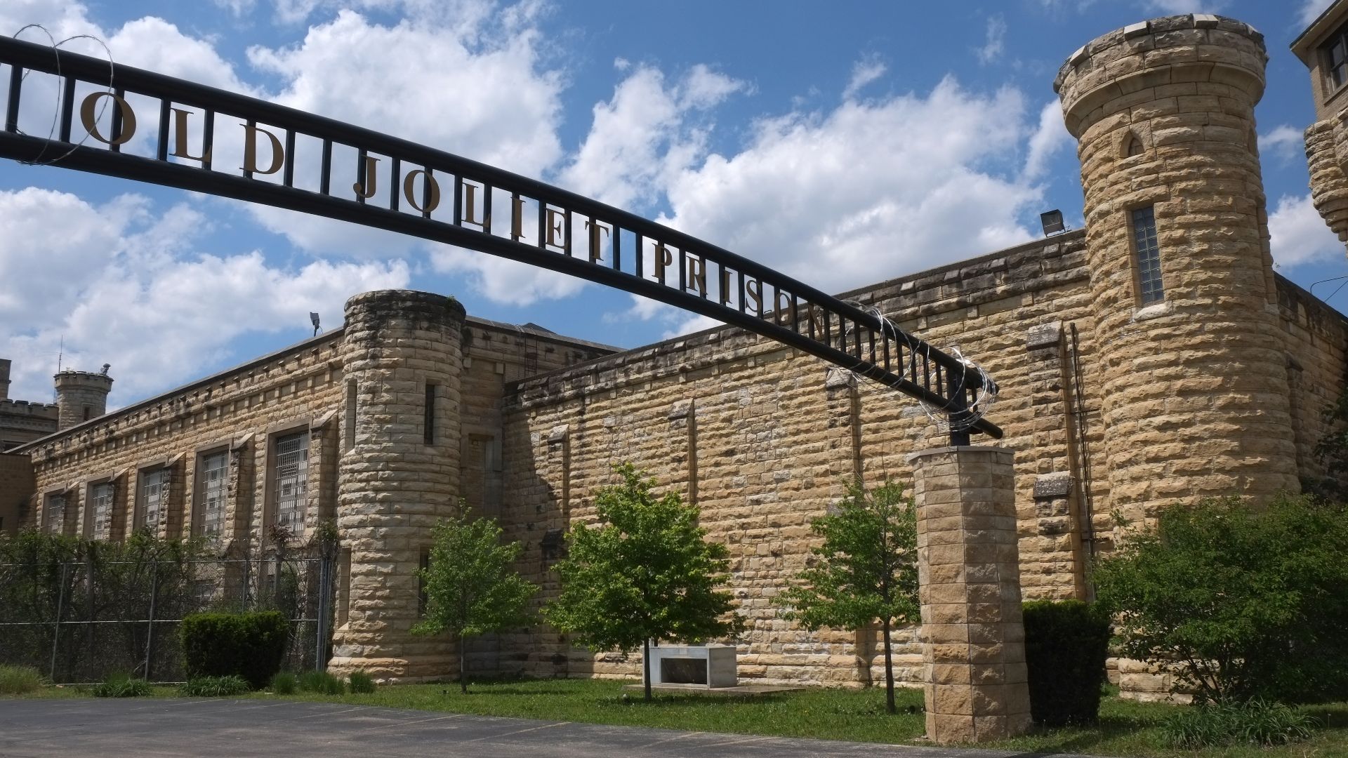 Historic route 66 in Joliet. Old prison