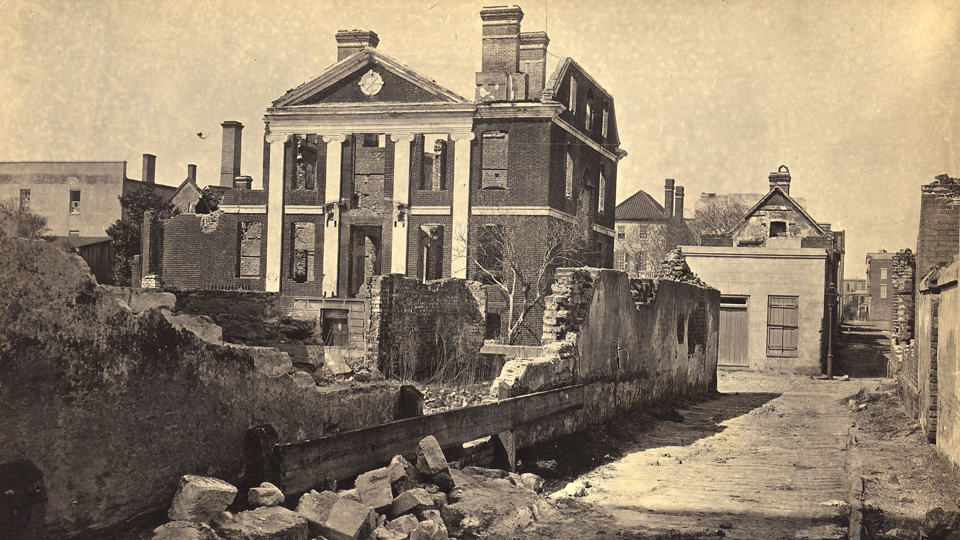 File:South Carolina, Charleston, Pinckney Mansion ruins - NARA - 533432.jpg